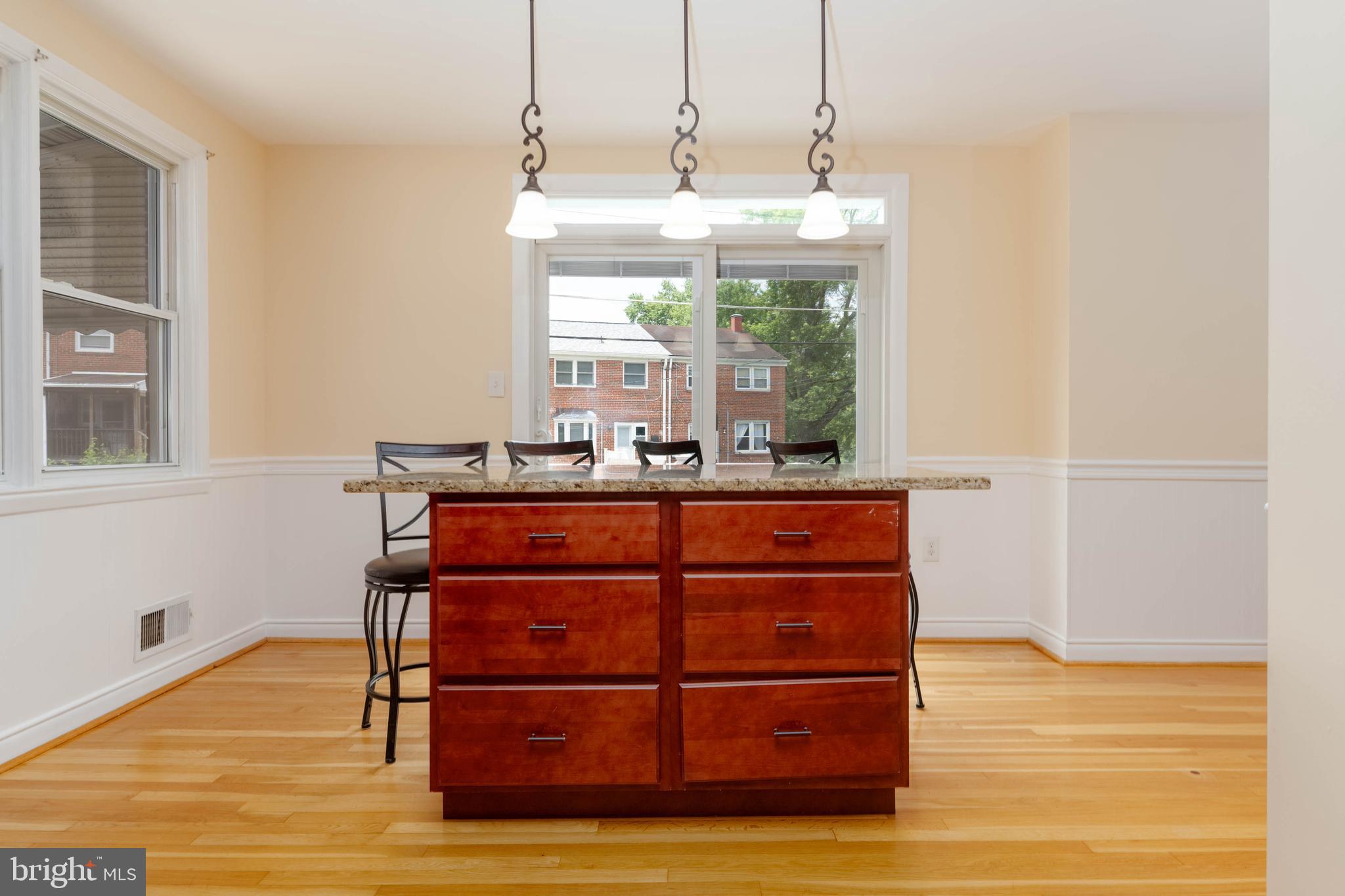 KINGS RIDGE - Residential
