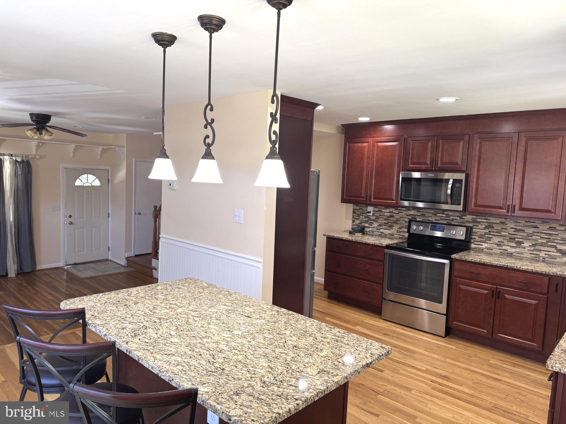 KINGS RIDGE - Residential