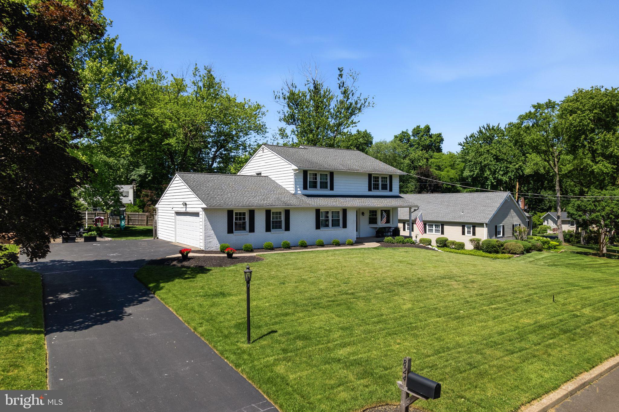 EDGEWOOD PARK - Residential