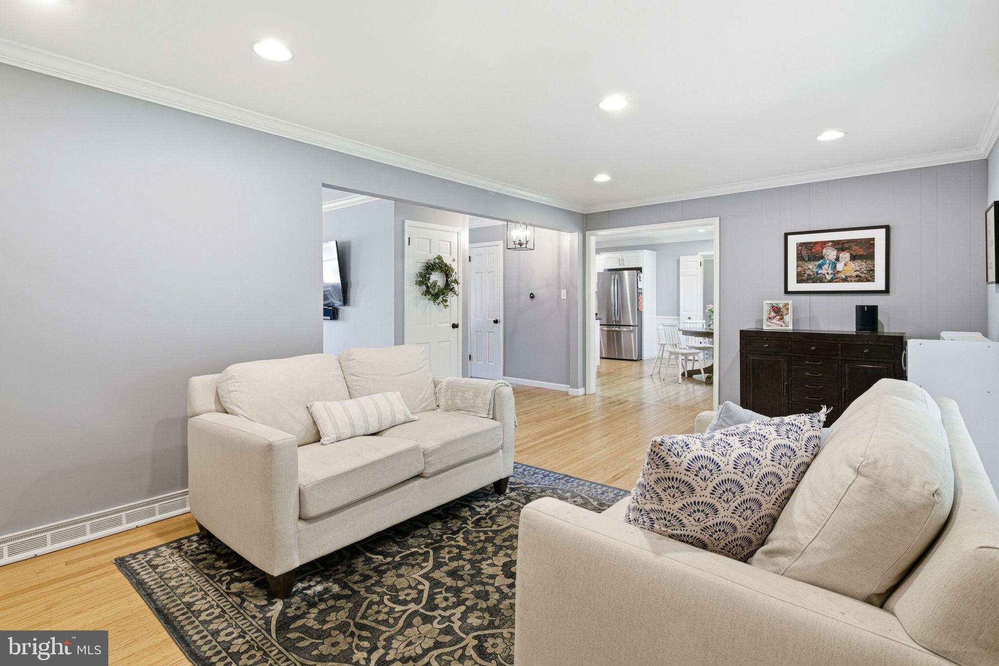EDGEWOOD PARK - Residential