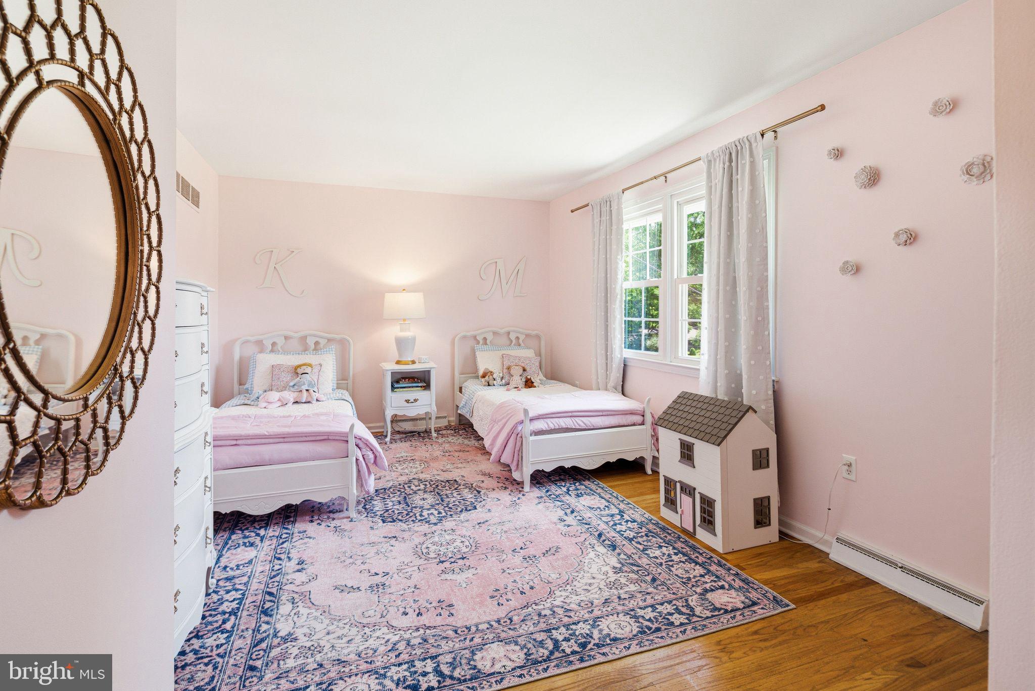EDGEWOOD PARK - Residential