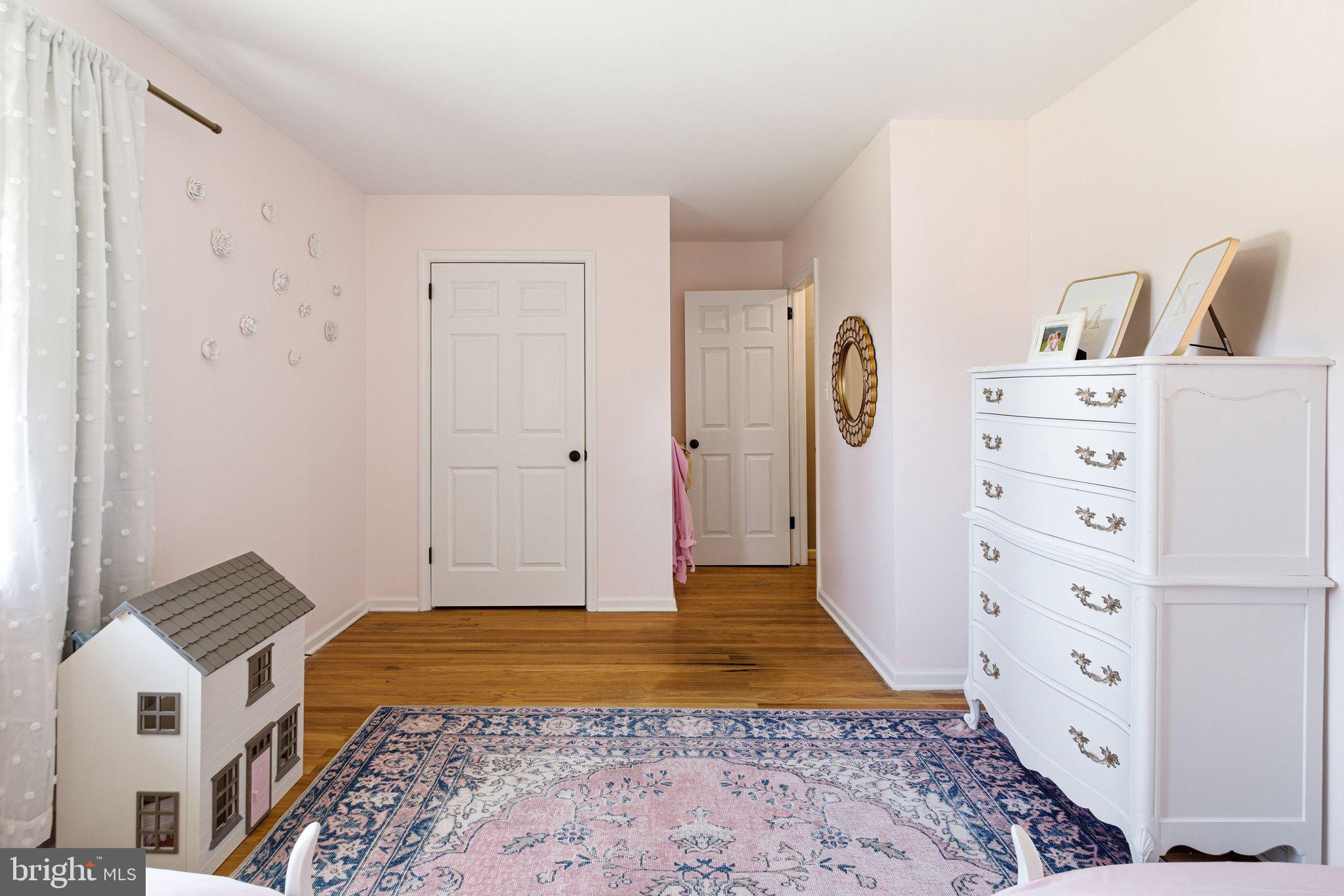 EDGEWOOD PARK - Residential