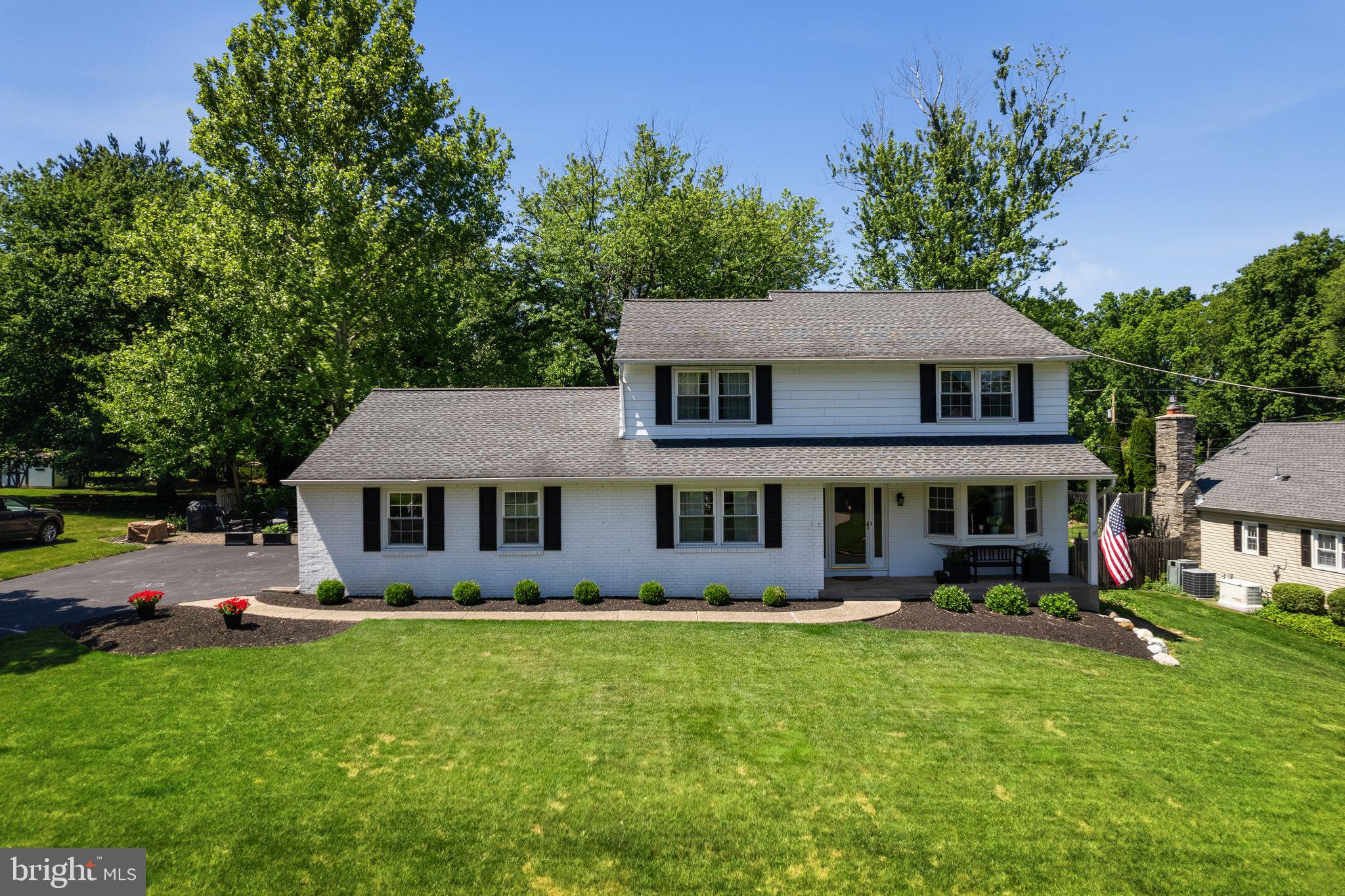 EDGEWOOD PARK - Residential