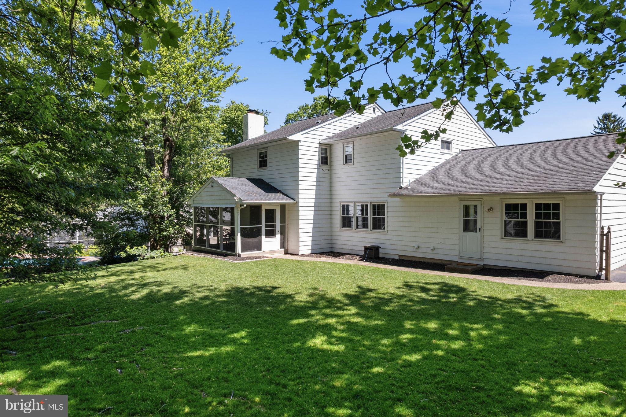 EDGEWOOD PARK - Residential