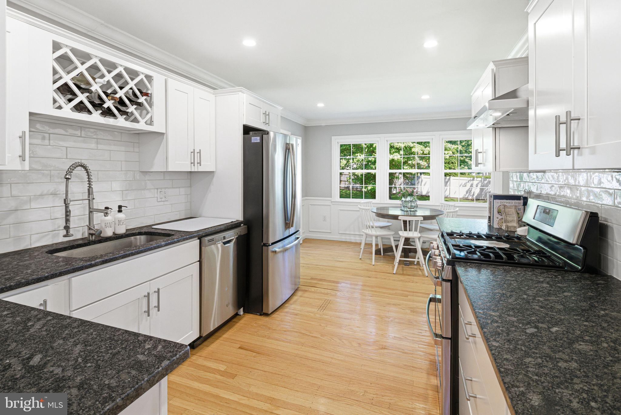 EDGEWOOD PARK - Residential