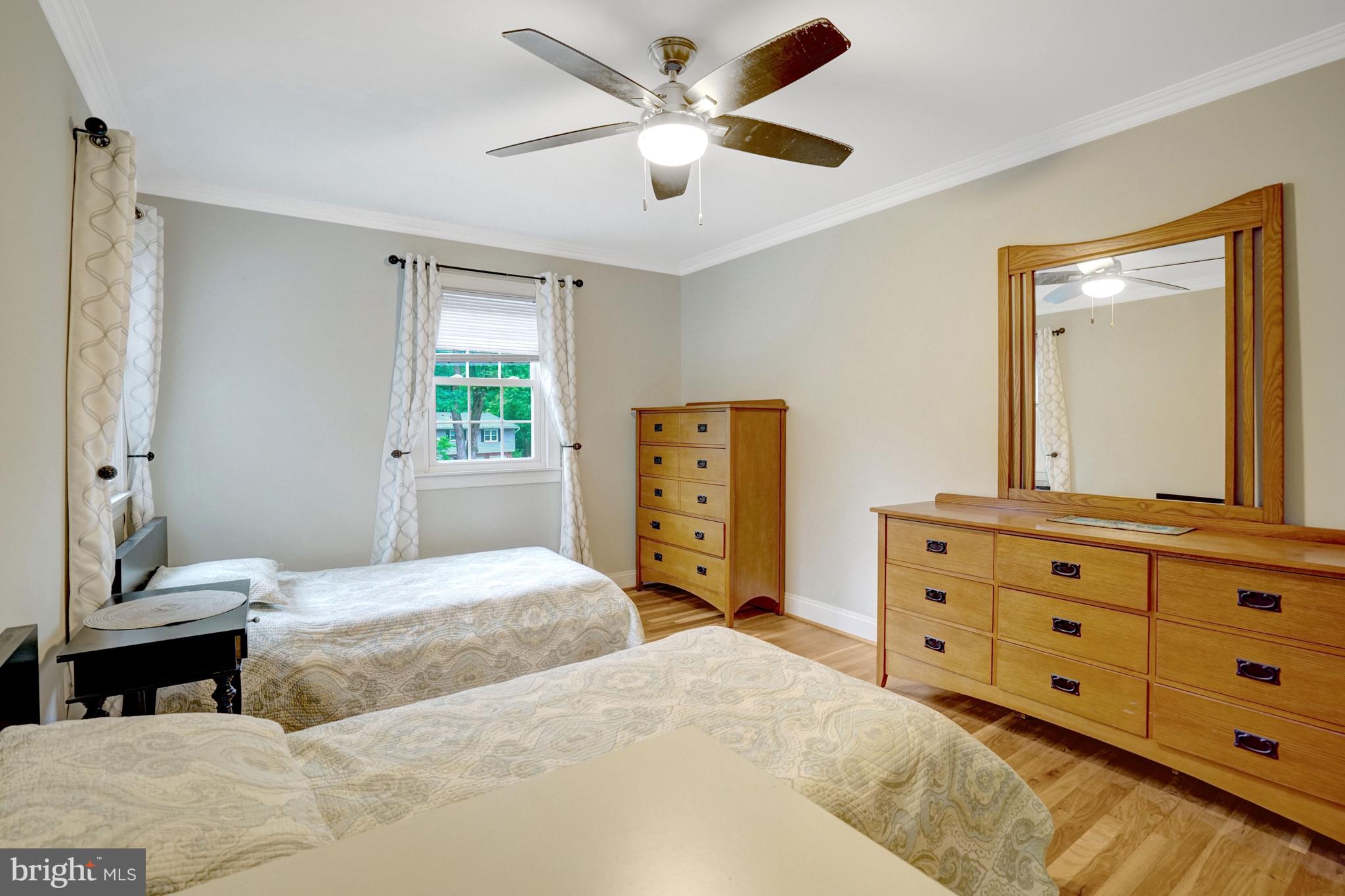 CHAPEL SQUARE - Residential