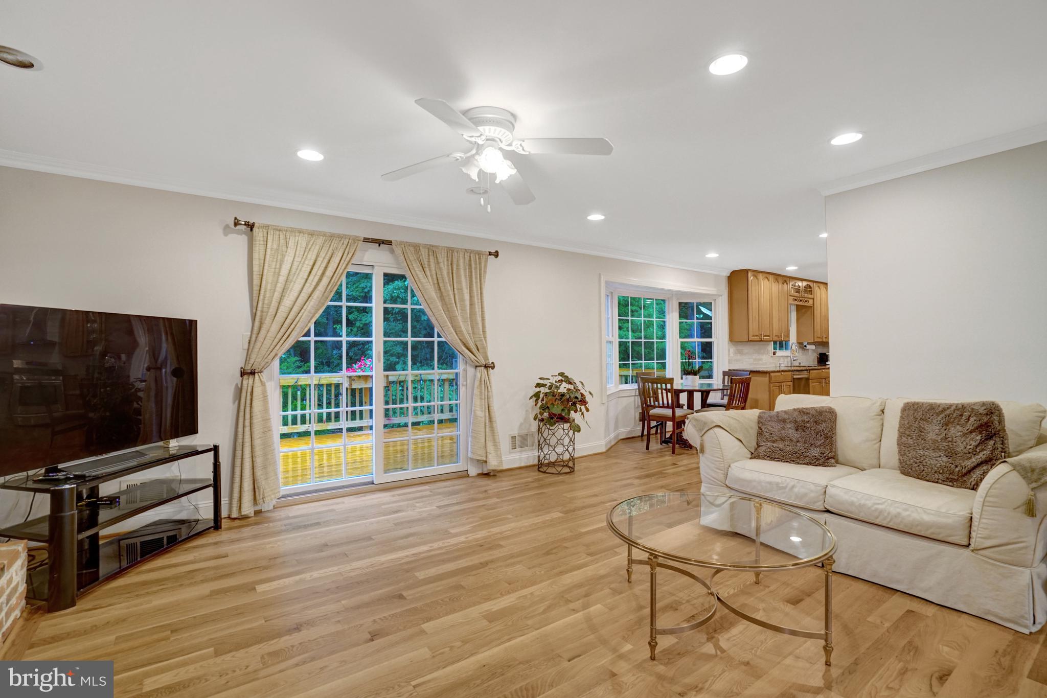 CHAPEL SQUARE - Residential