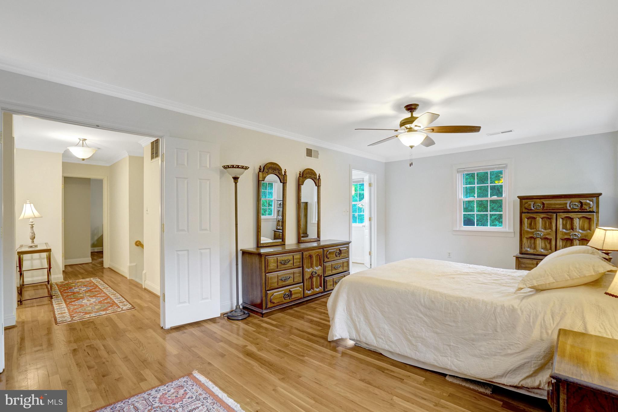 CHAPEL SQUARE - Residential