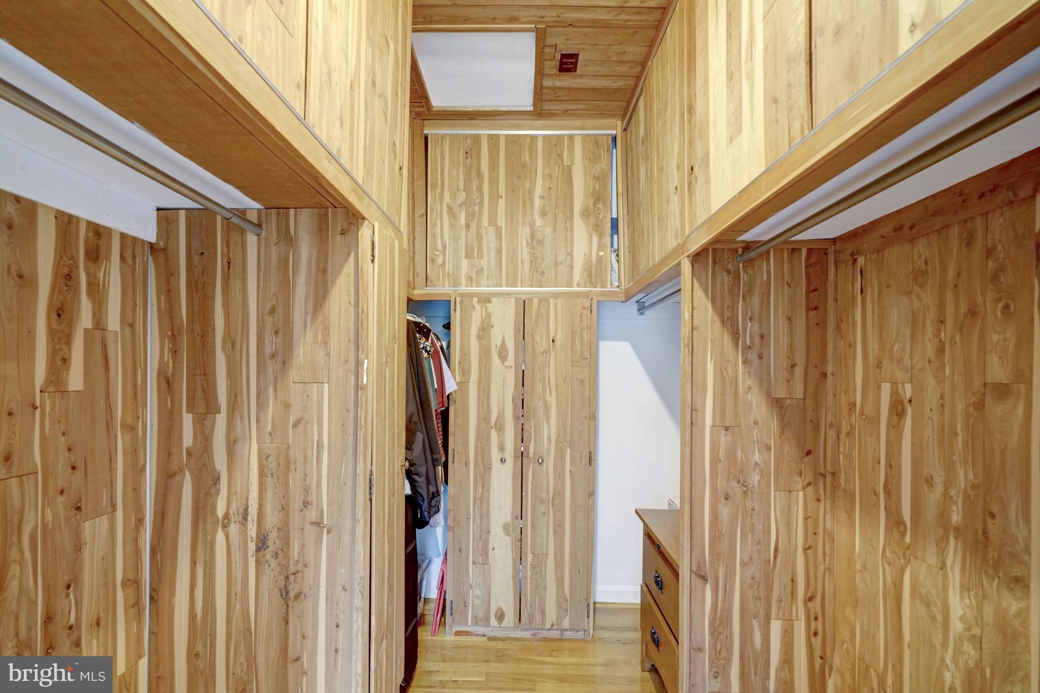 CHAPEL SQUARE - Residential