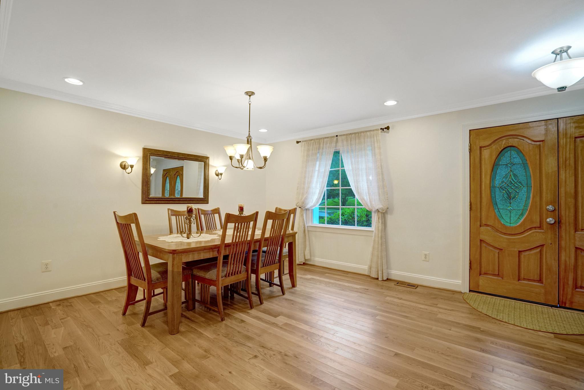 CHAPEL SQUARE - Residential