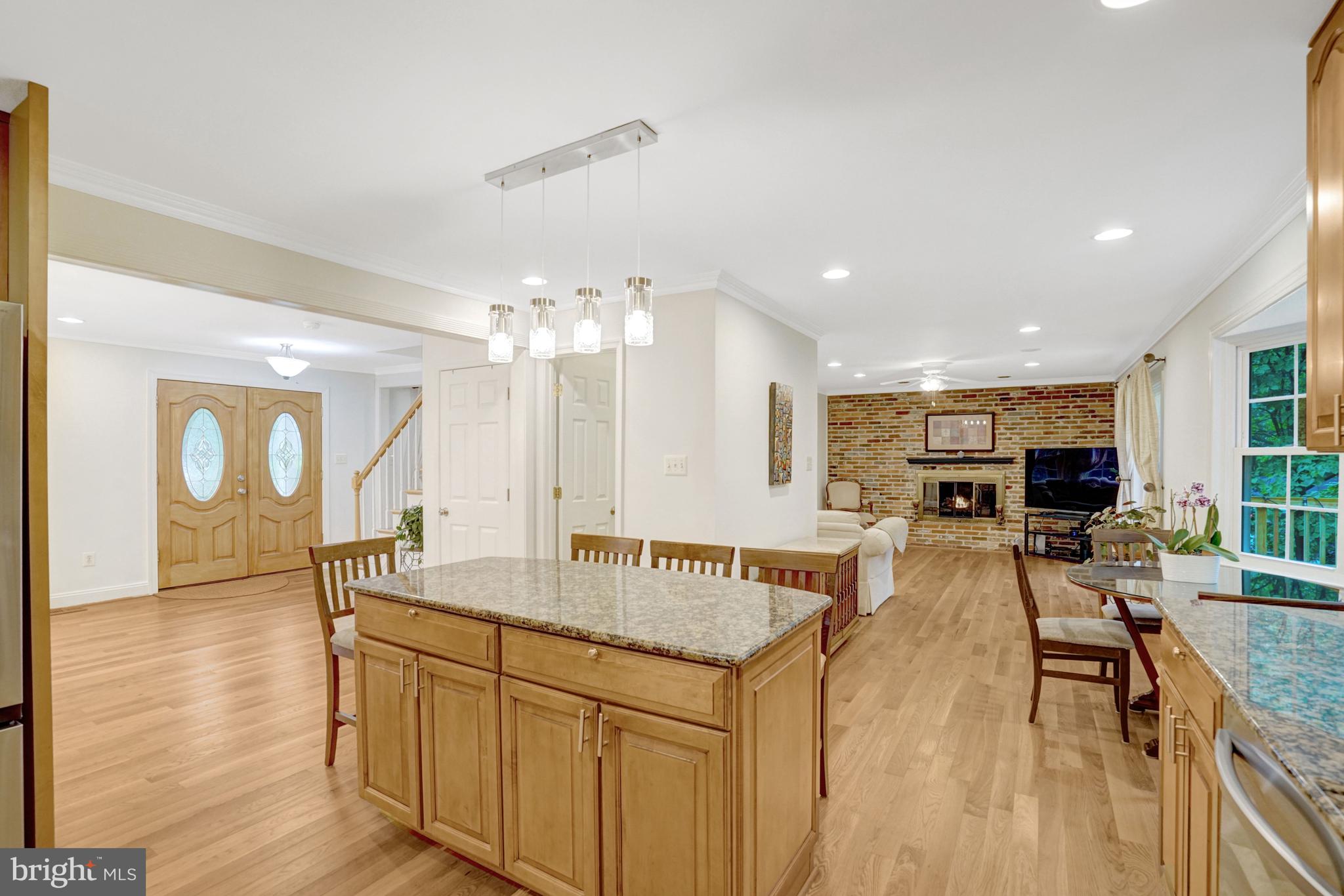 CHAPEL SQUARE - Residential