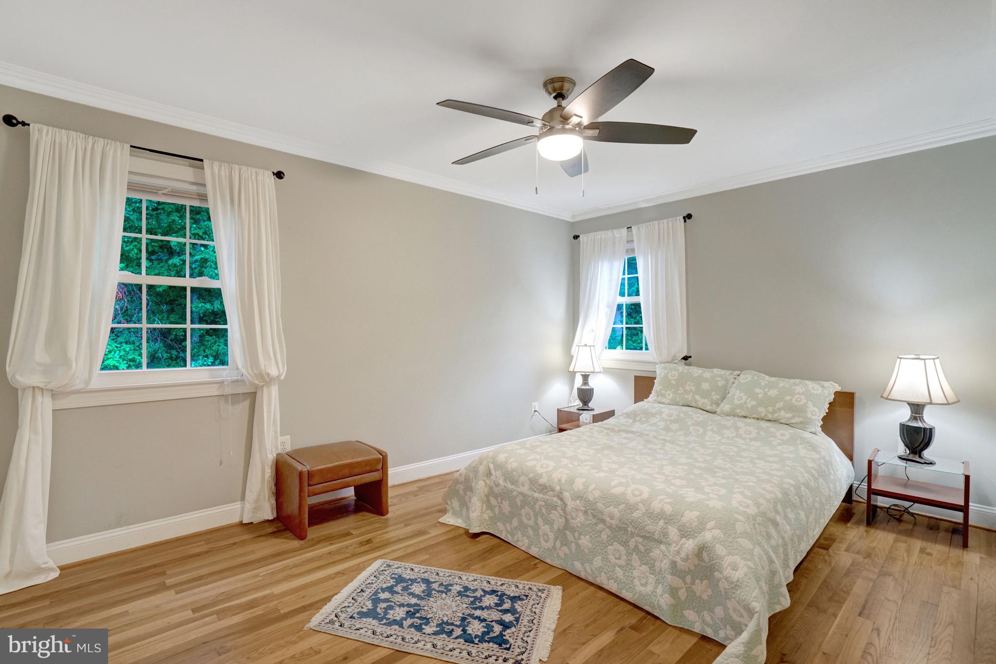 CHAPEL SQUARE - Residential