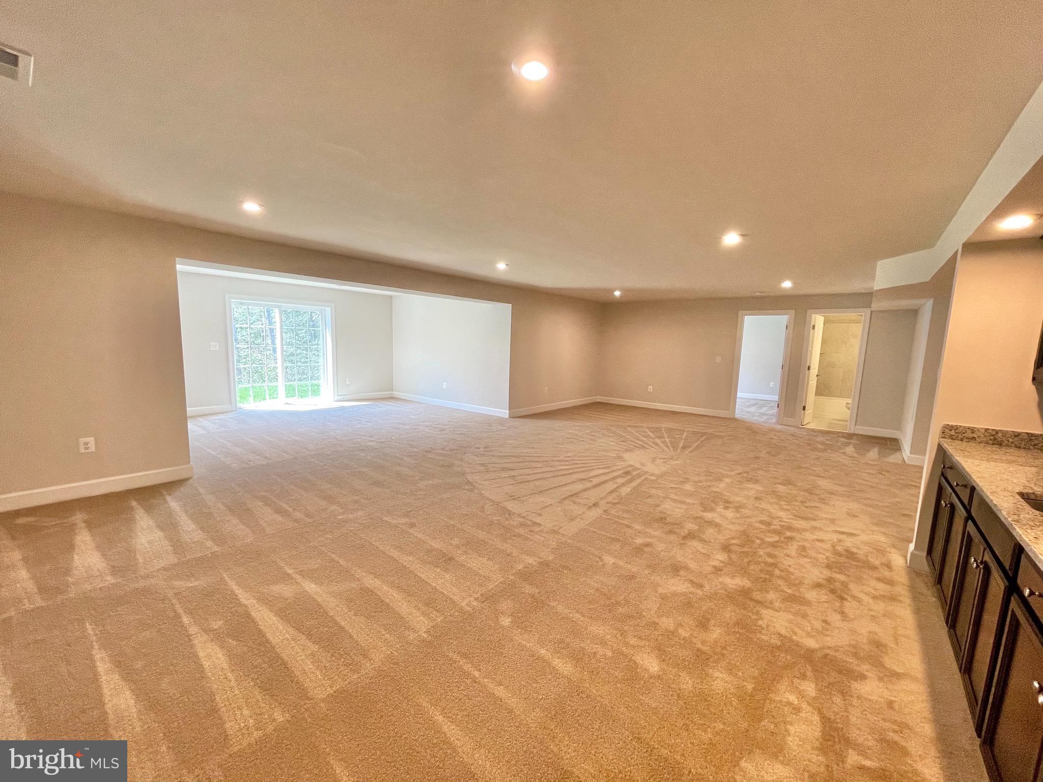 EMBREY MILL - Residential Lease
