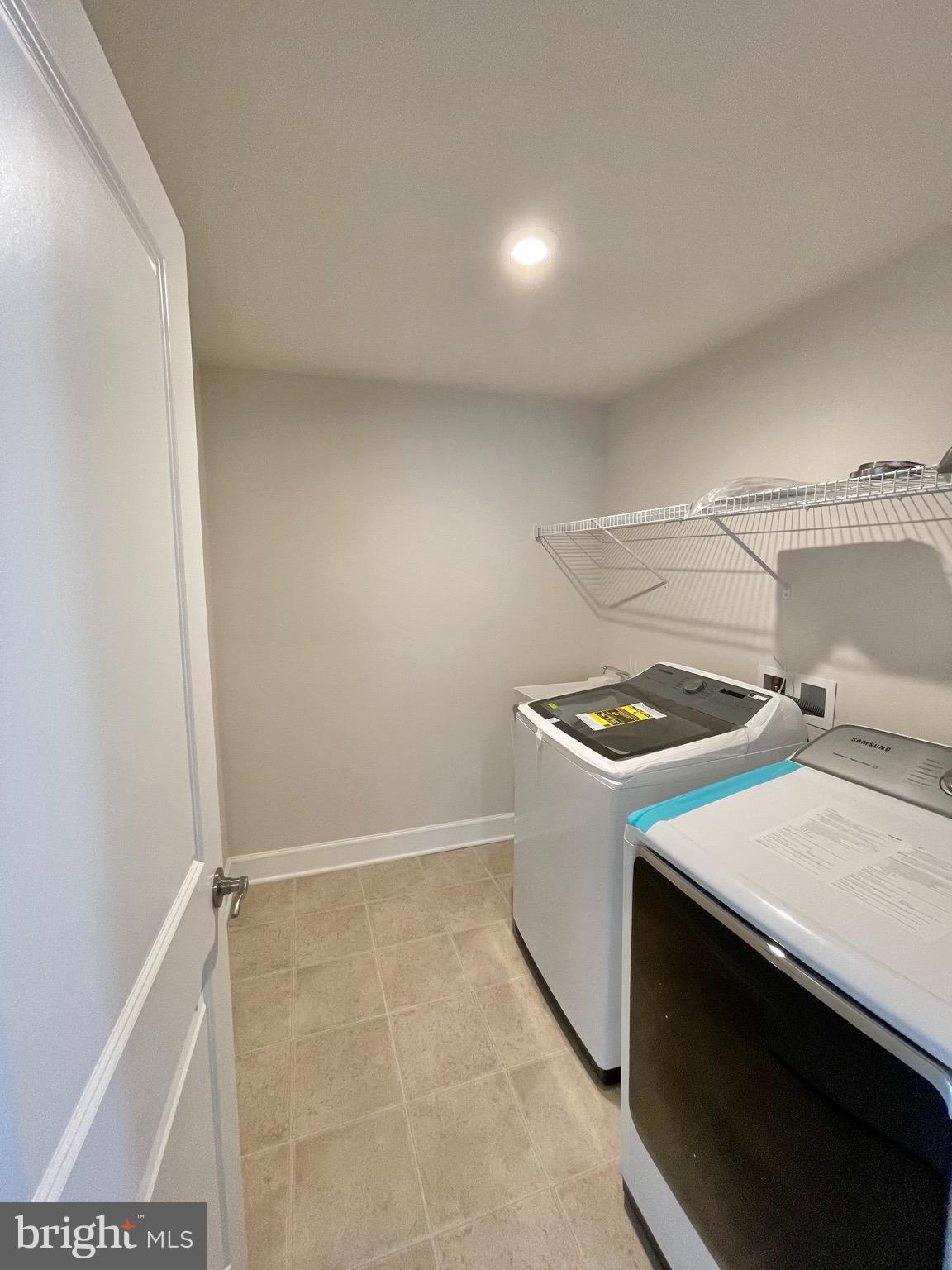 EMBREY MILL - Residential Lease