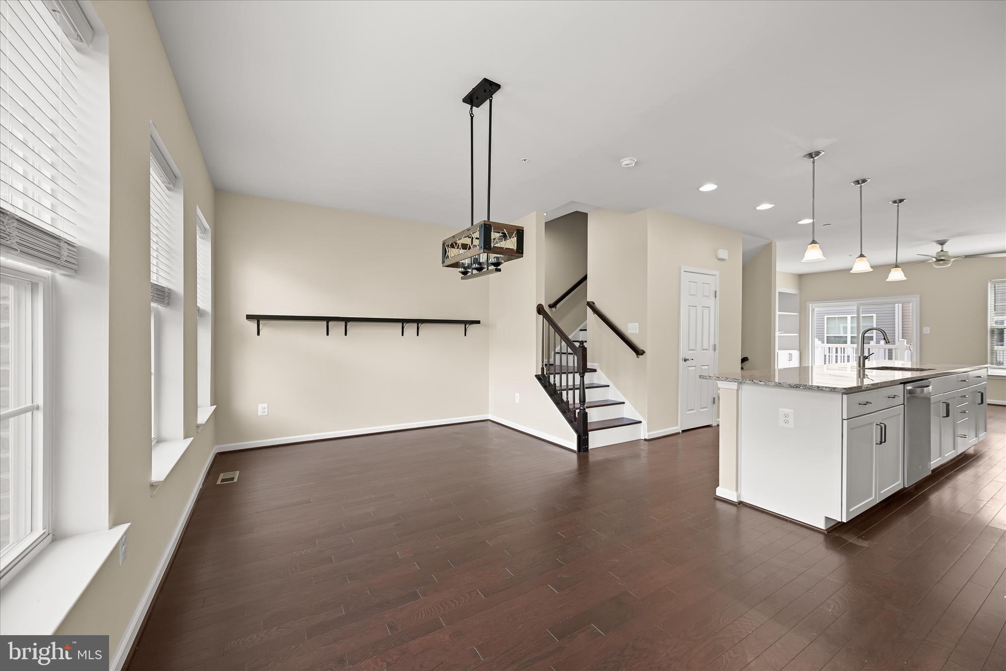 BRICK YARD STATION - Residential