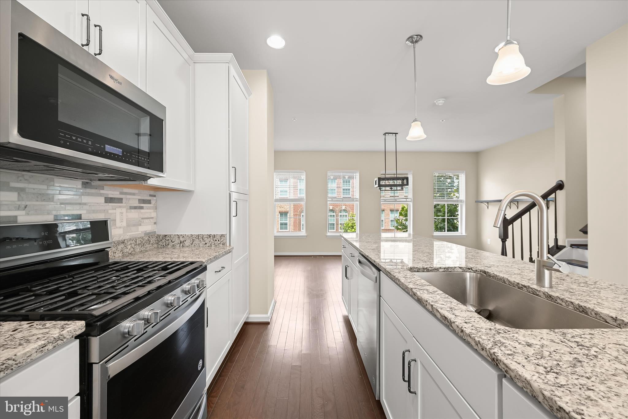BRICK YARD STATION - Residential