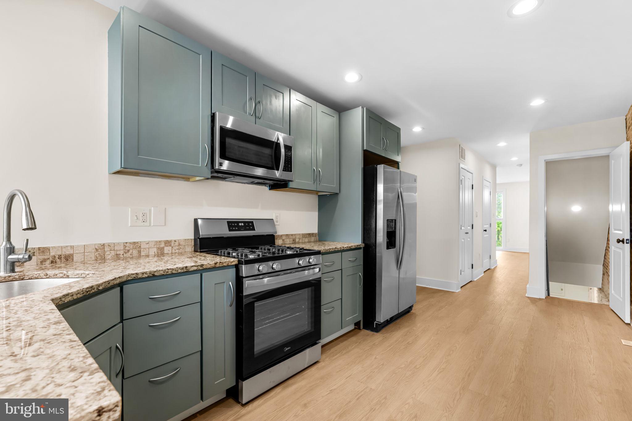 CARROLL-SOUTH HILTON - Residential