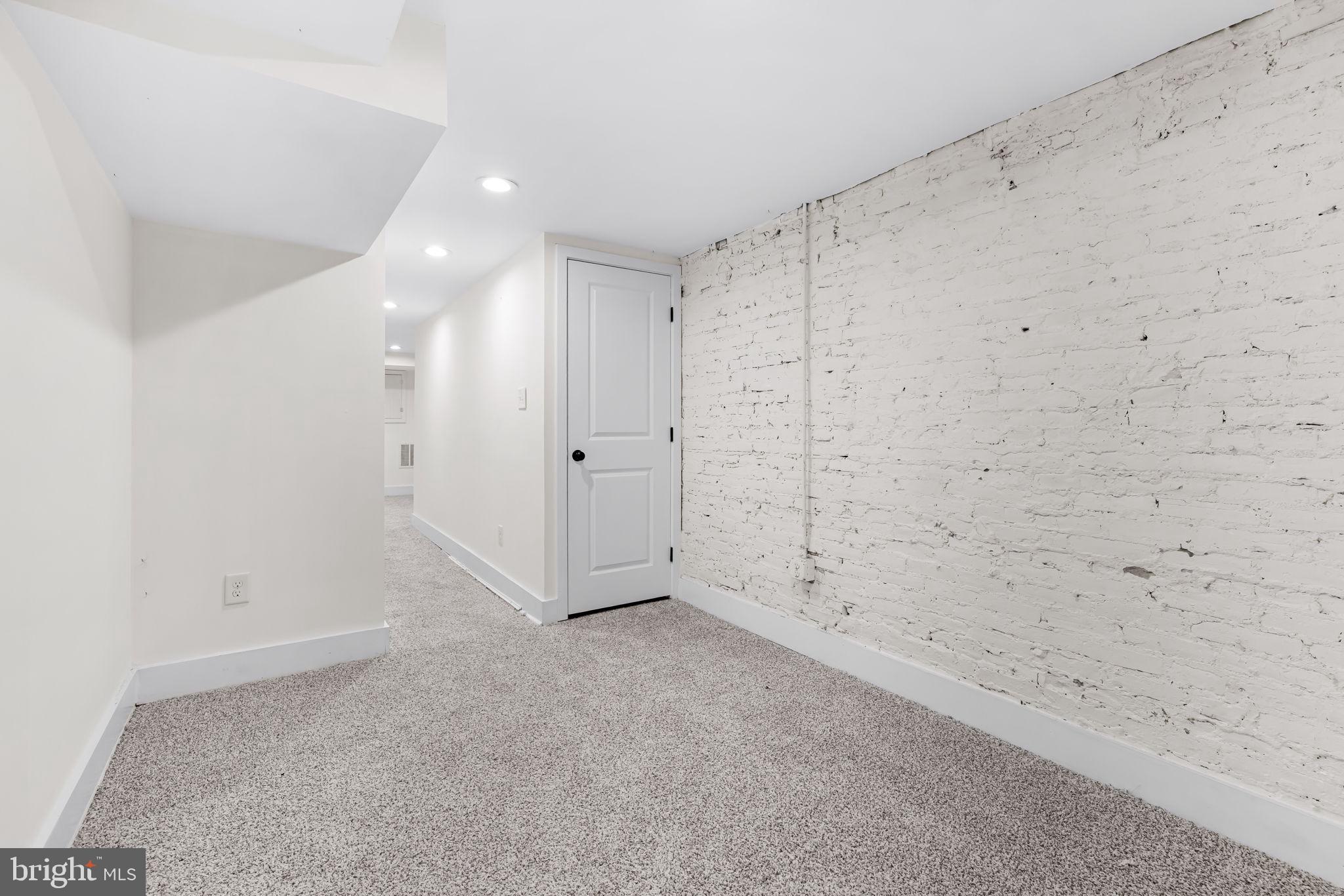 CARROLL-SOUTH HILTON - Residential