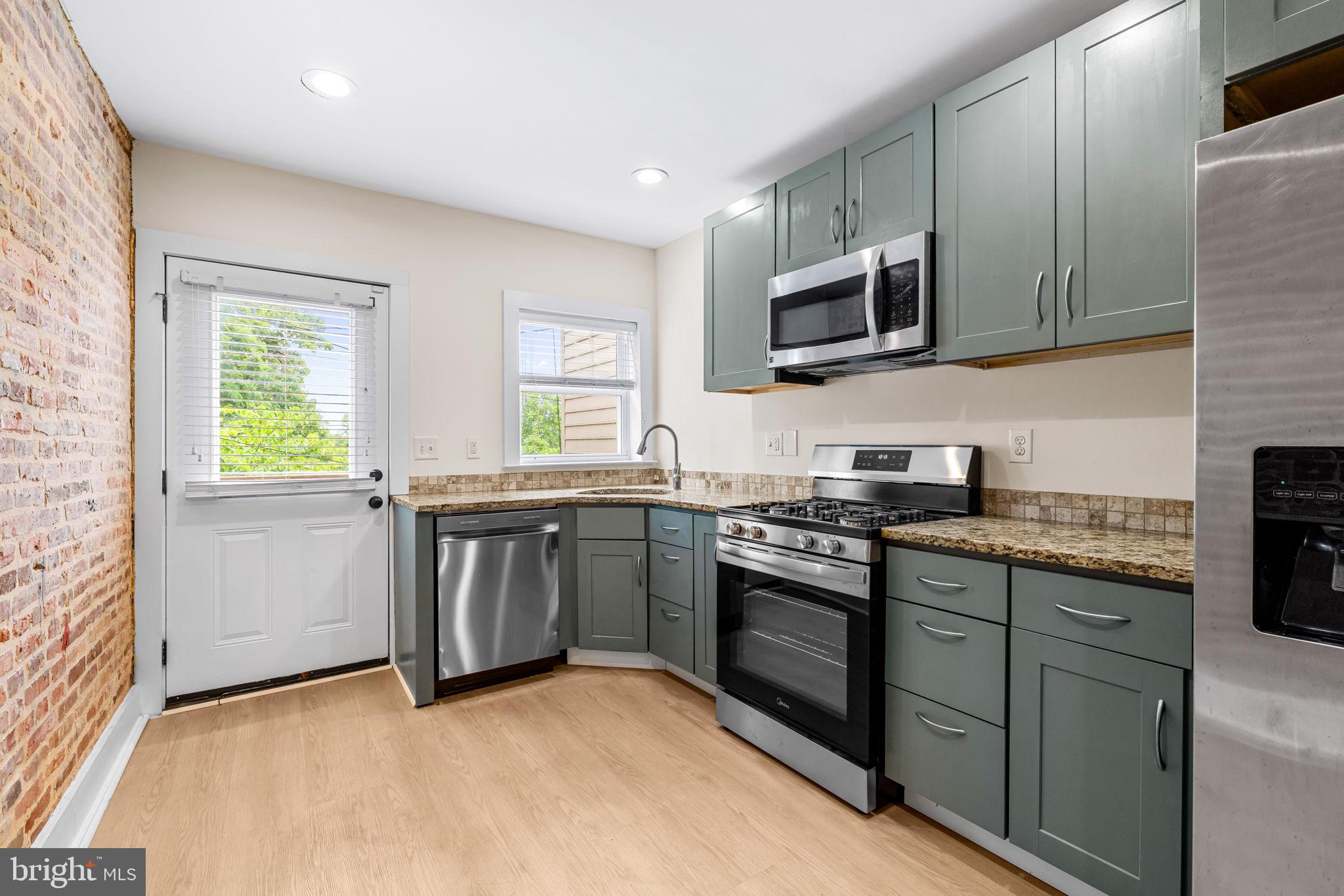 CARROLL-SOUTH HILTON - Residential