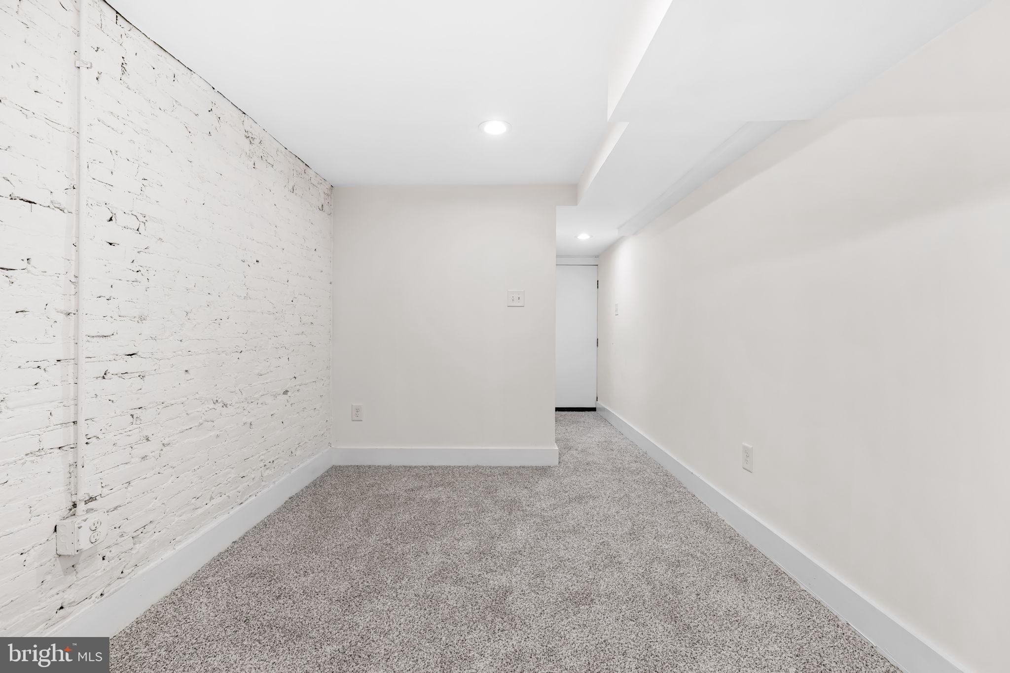 CARROLL-SOUTH HILTON - Residential