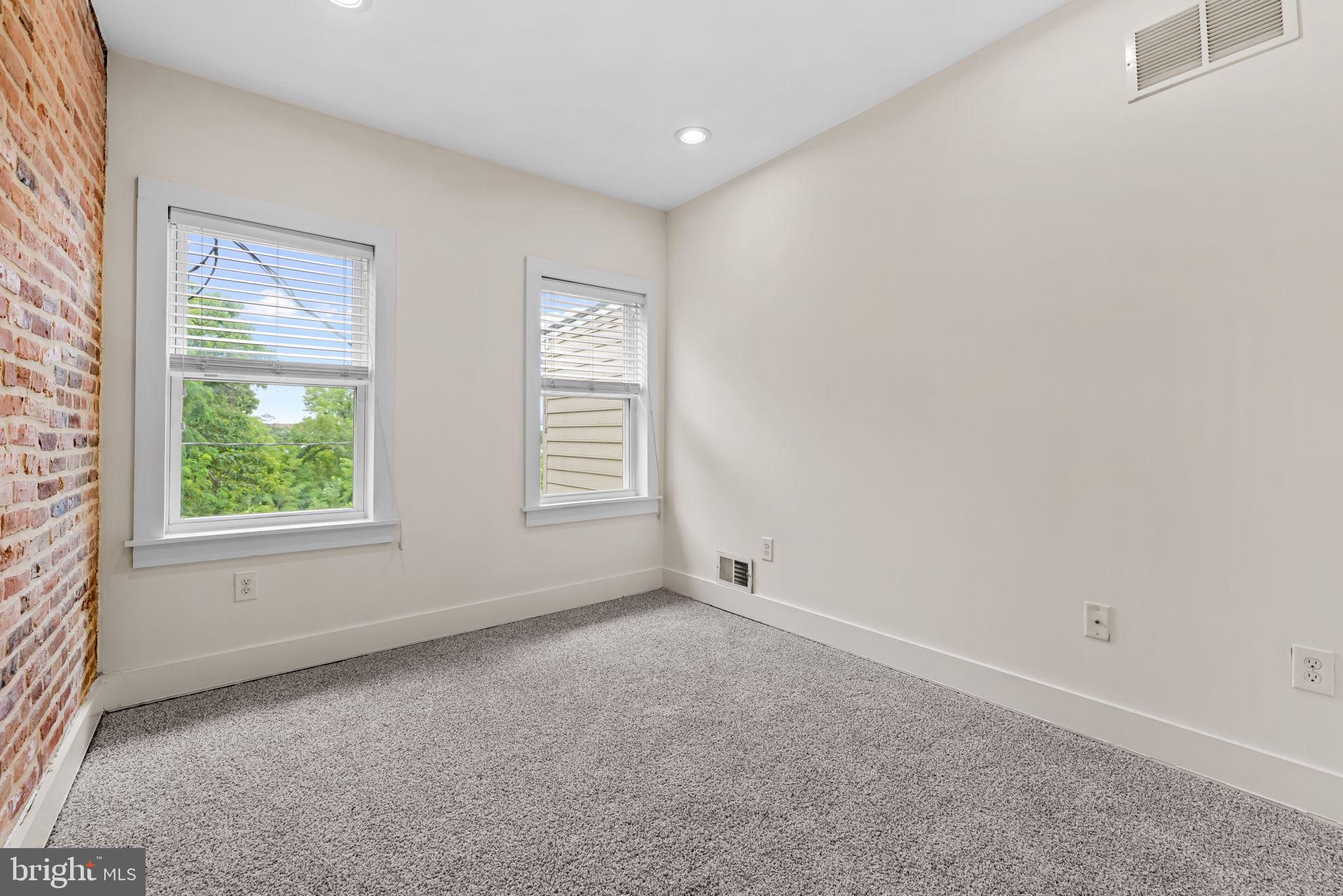 CARROLL-SOUTH HILTON - Residential