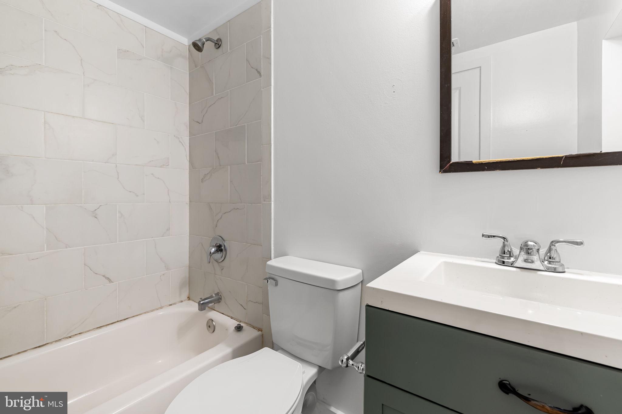 CARROLL-SOUTH HILTON - Residential