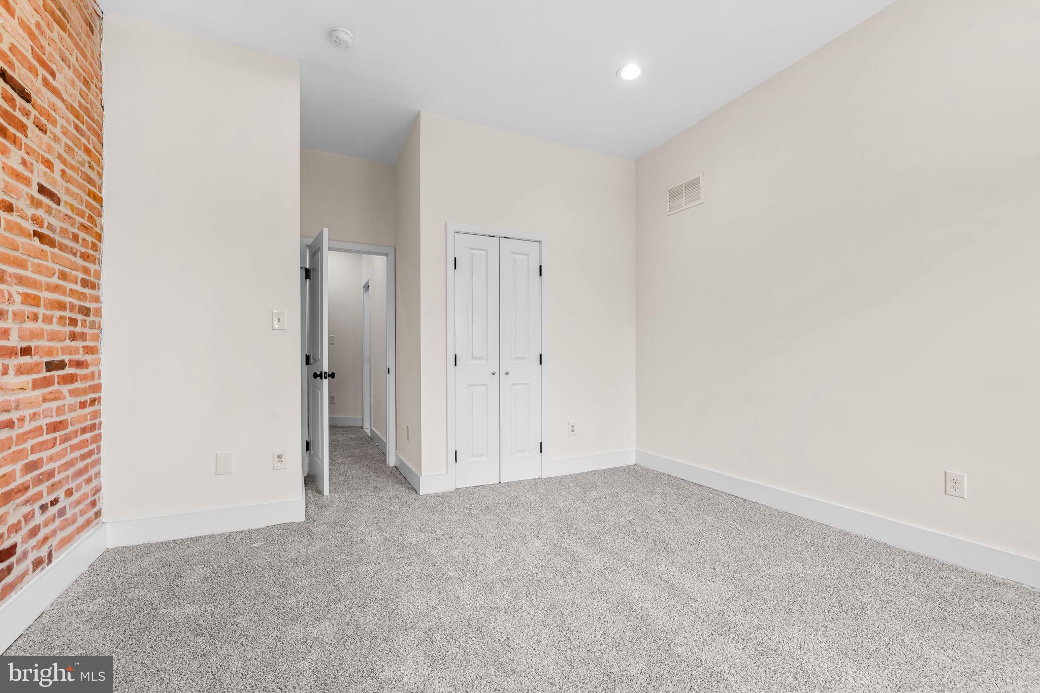 CARROLL-SOUTH HILTON - Residential