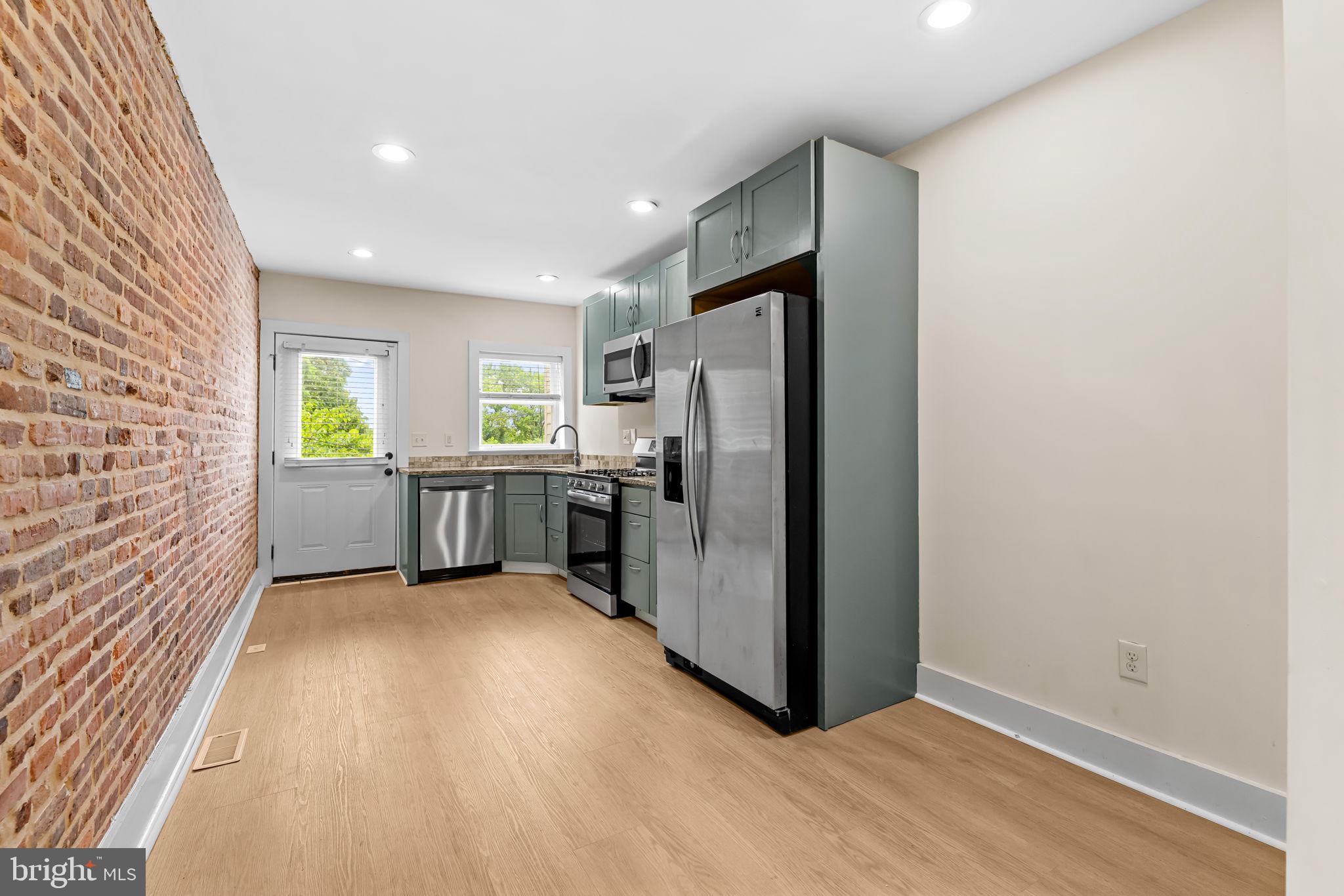 CARROLL-SOUTH HILTON - Residential