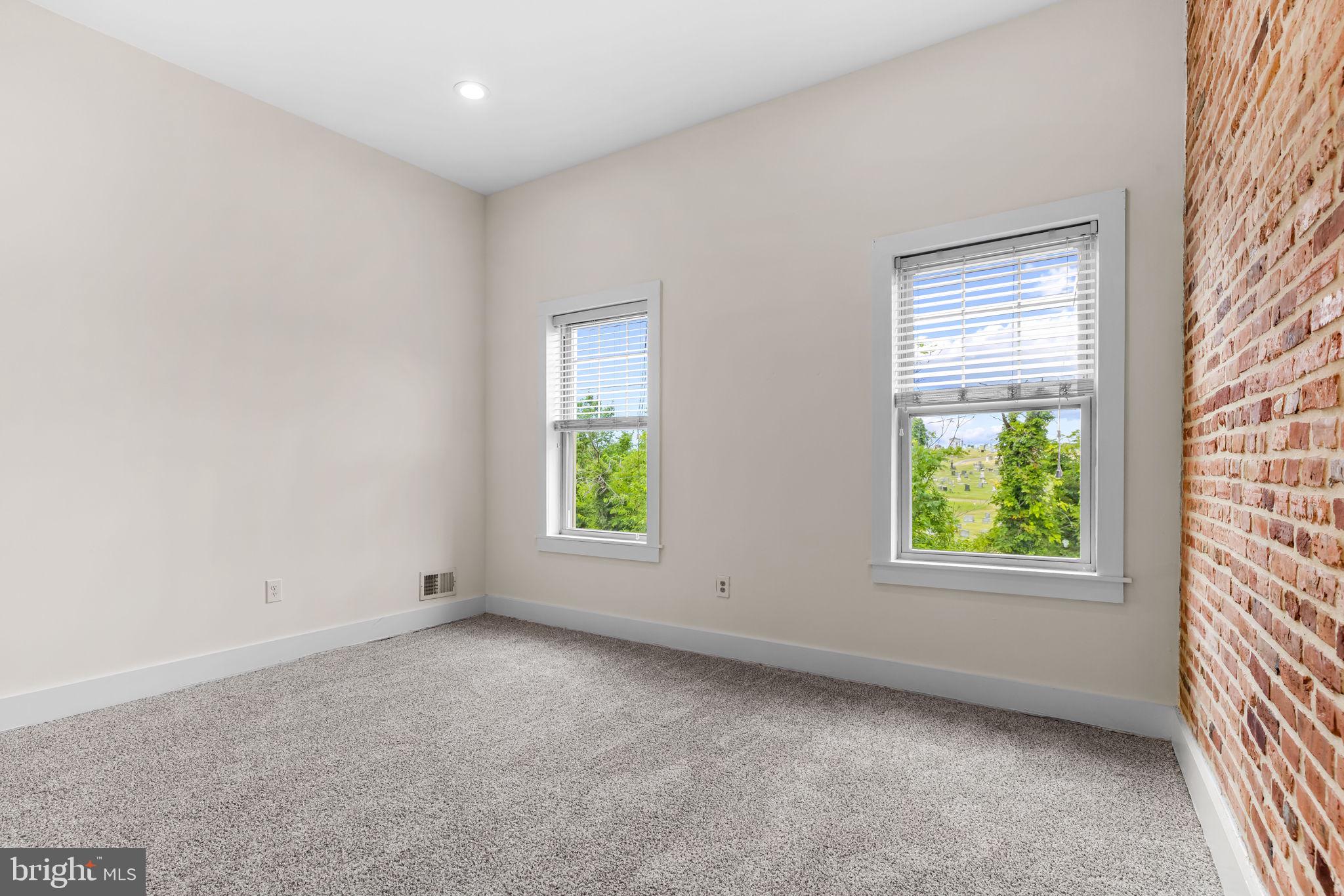 CARROLL-SOUTH HILTON - Residential