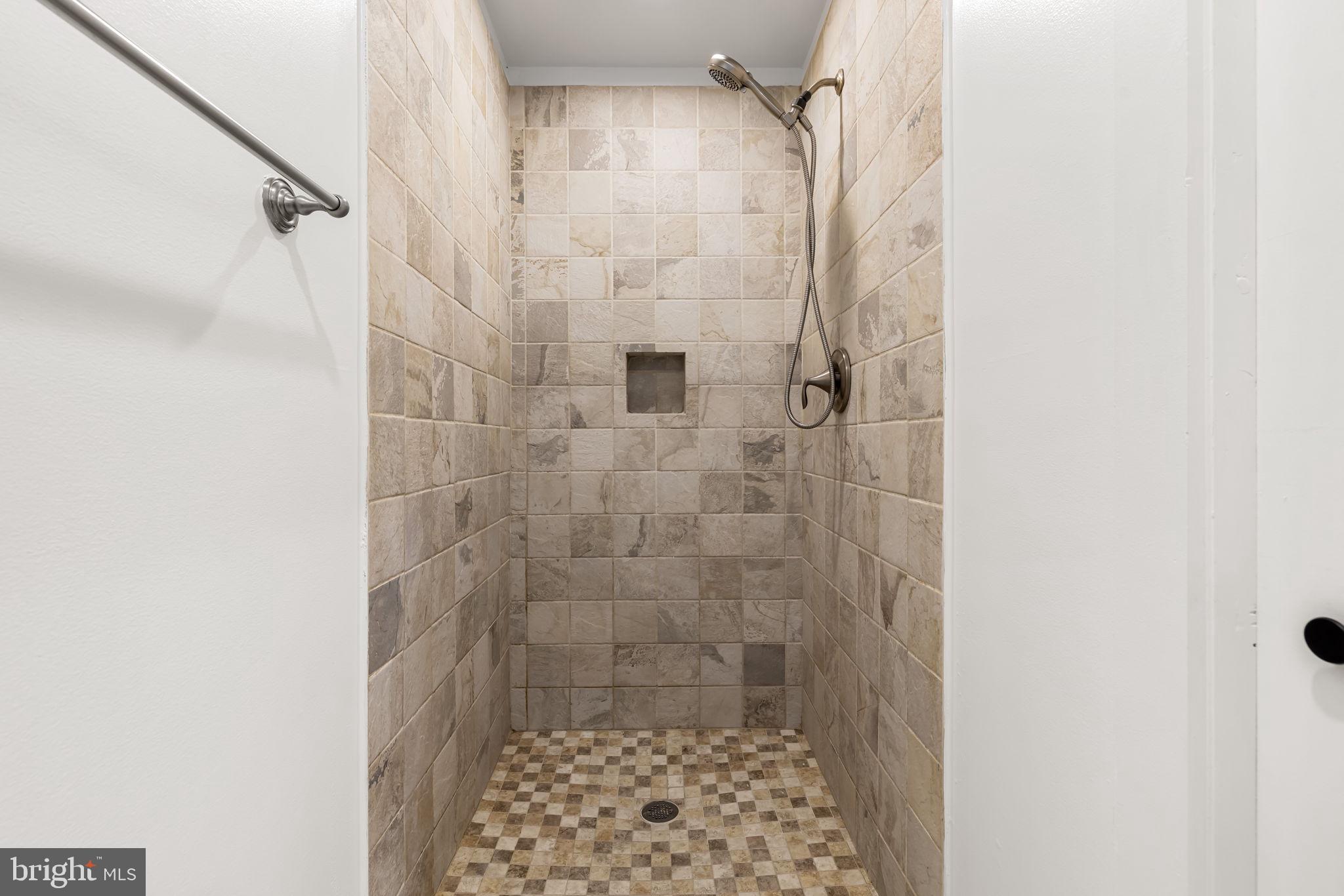 CARROLL-SOUTH HILTON - Residential