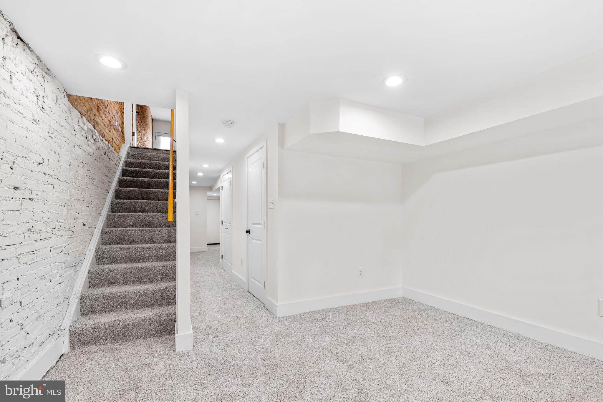 CARROLL-SOUTH HILTON - Residential