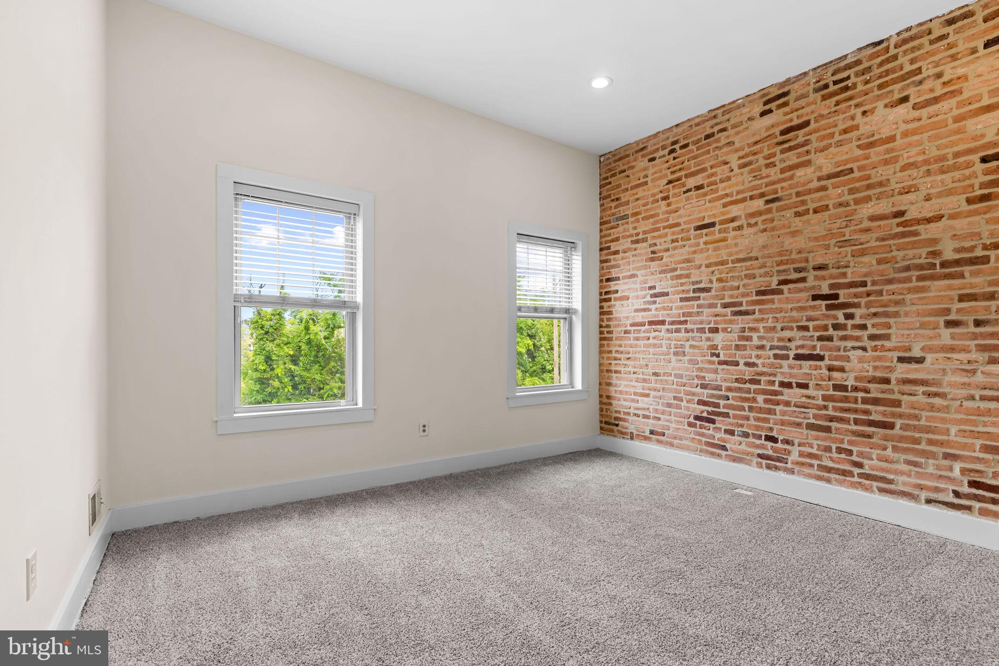 CARROLL-SOUTH HILTON - Residential