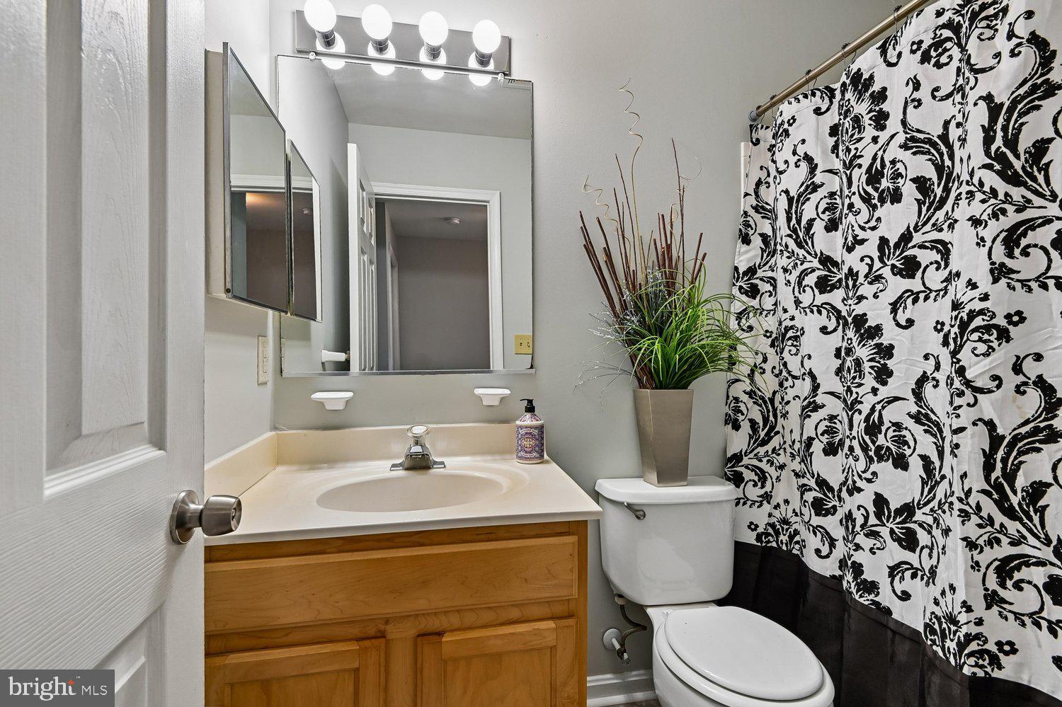 SEVEN OAKS - Residential