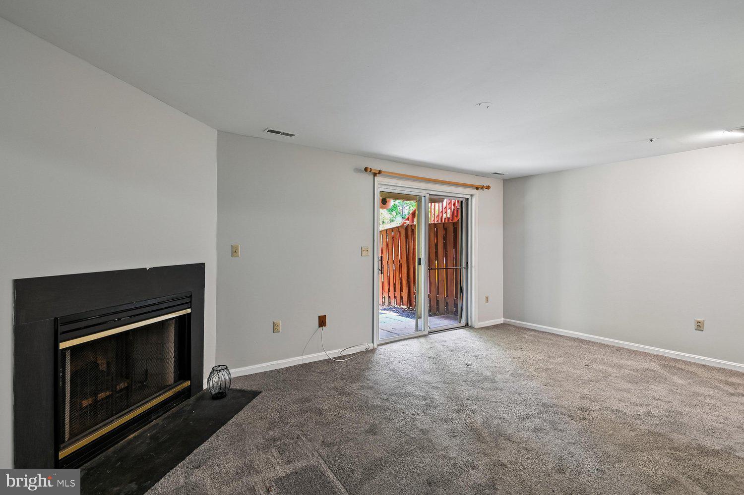 SEVEN OAKS - Residential