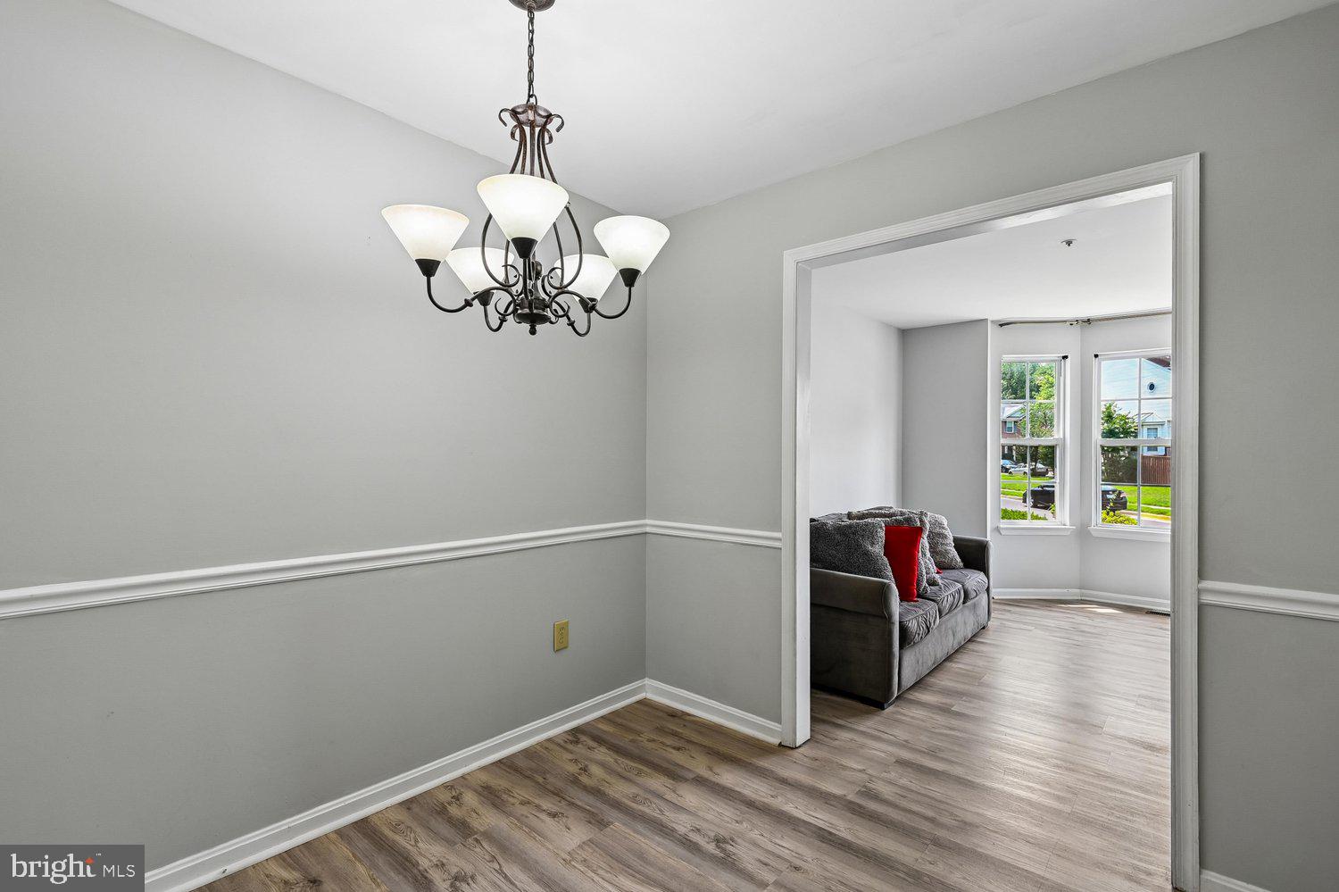 SEVEN OAKS - Residential