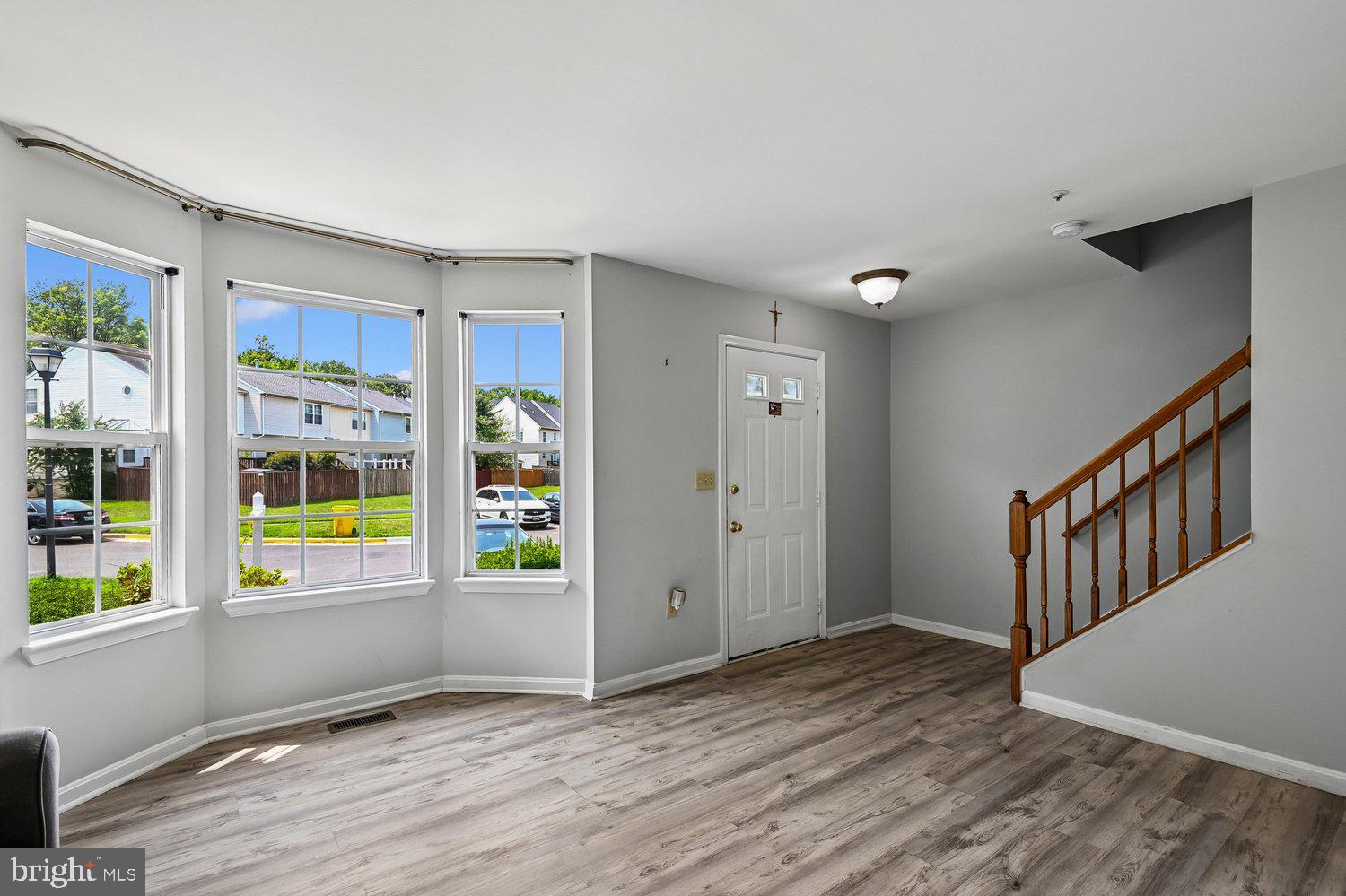 SEVEN OAKS - Residential