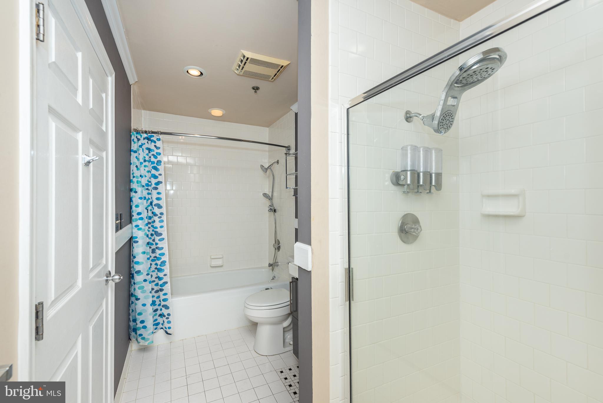 ANCHORAGE TOWERS - Residential Lease