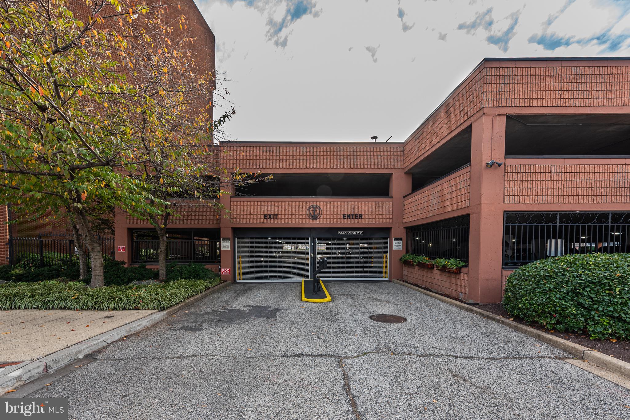 ANCHORAGE TOWERS - Residential Lease