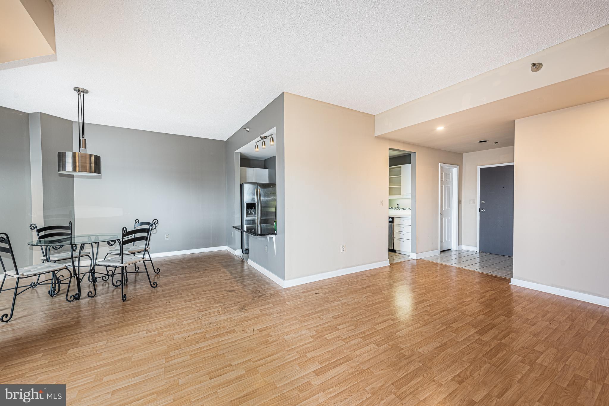 ANCHORAGE TOWERS - Residential Lease