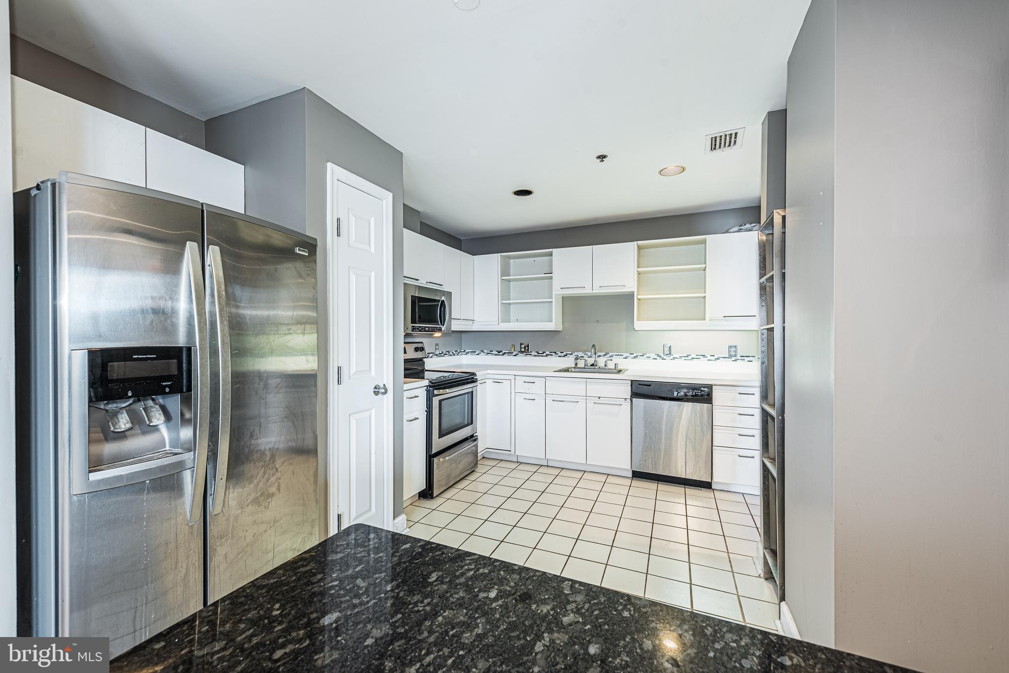 ANCHORAGE TOWERS - Residential Lease
