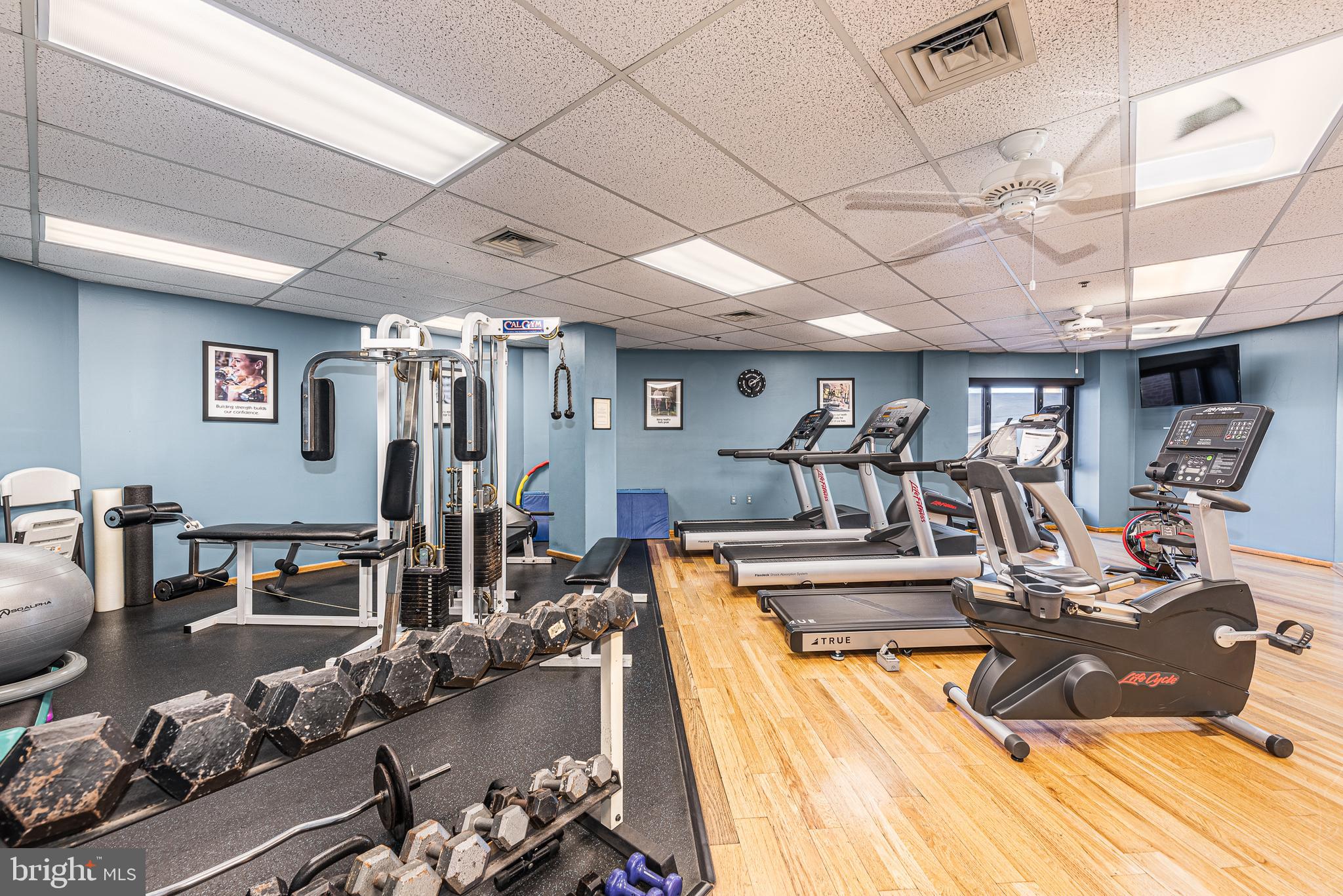 ANCHORAGE TOWERS - Residential Lease