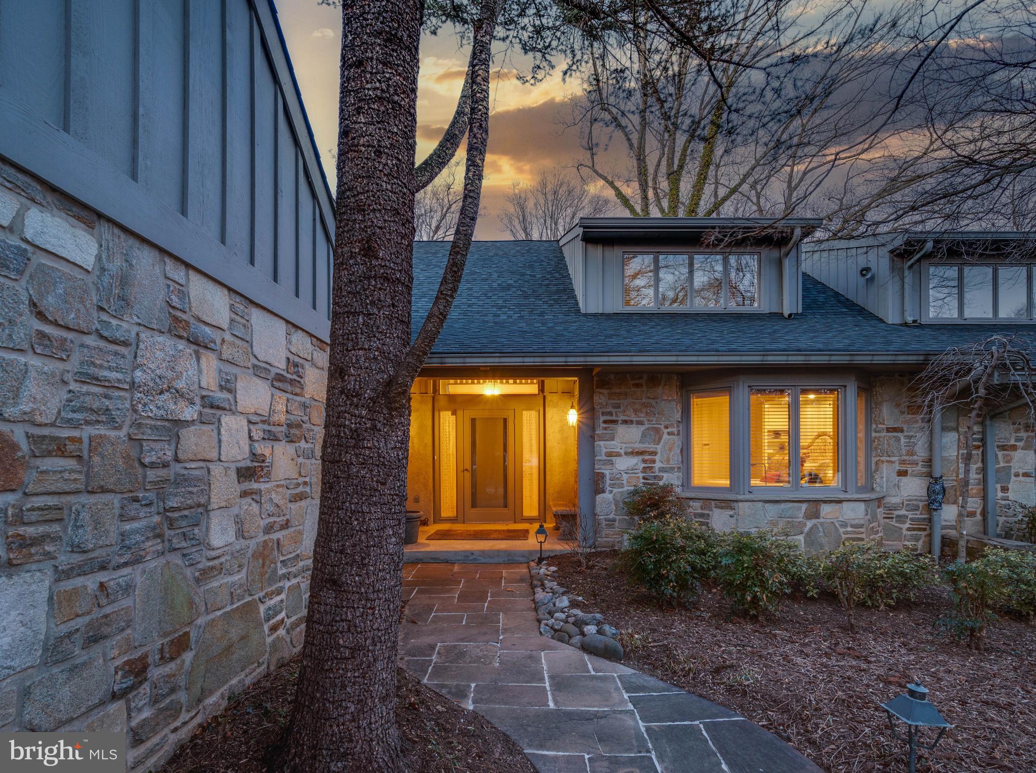ROCKLAND - Residential