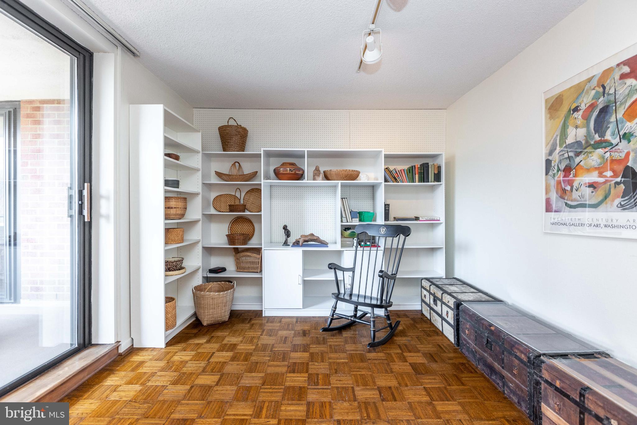 CROSS KEYS - Residential