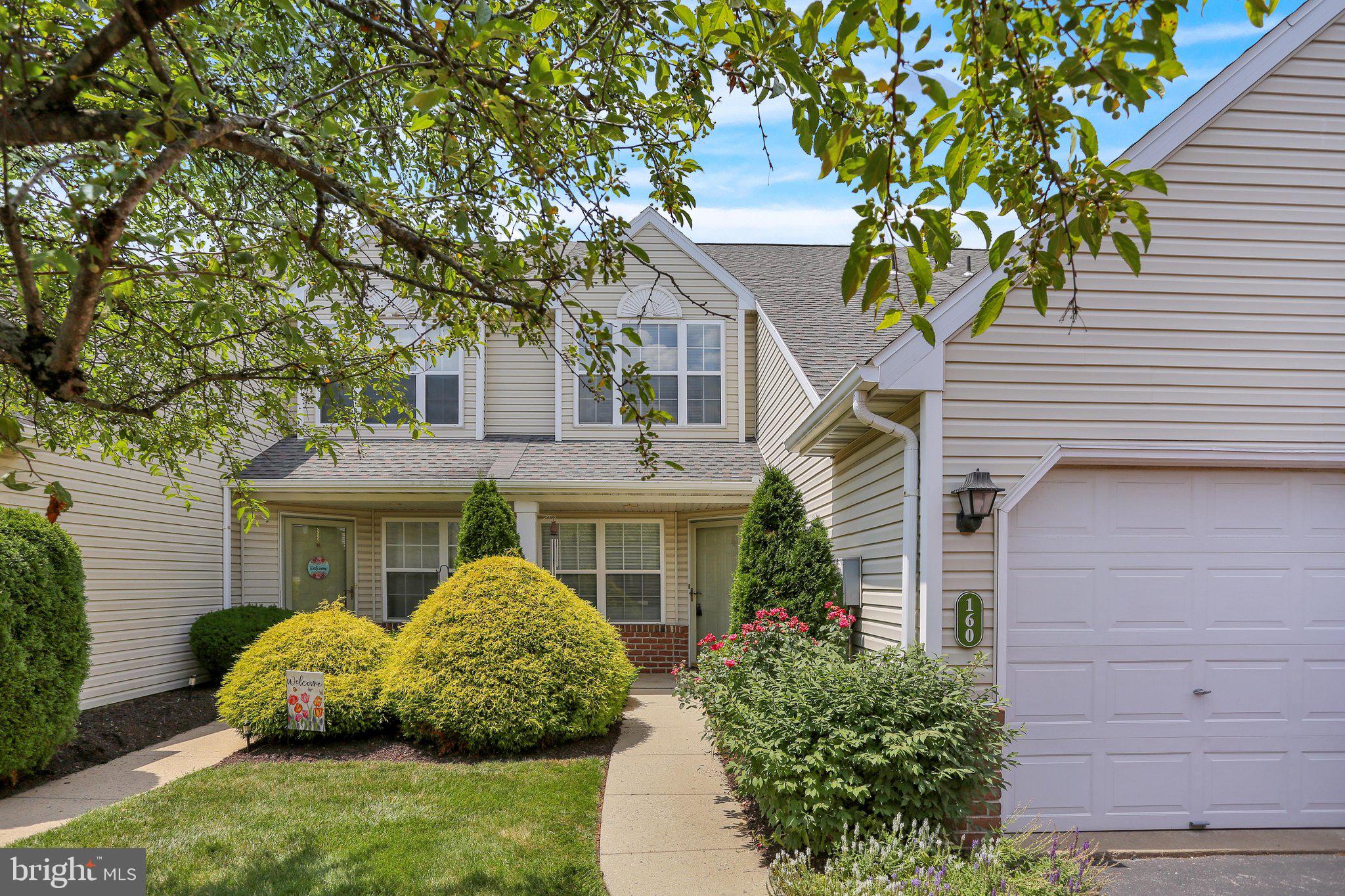 SPRING RIDGE - Residential