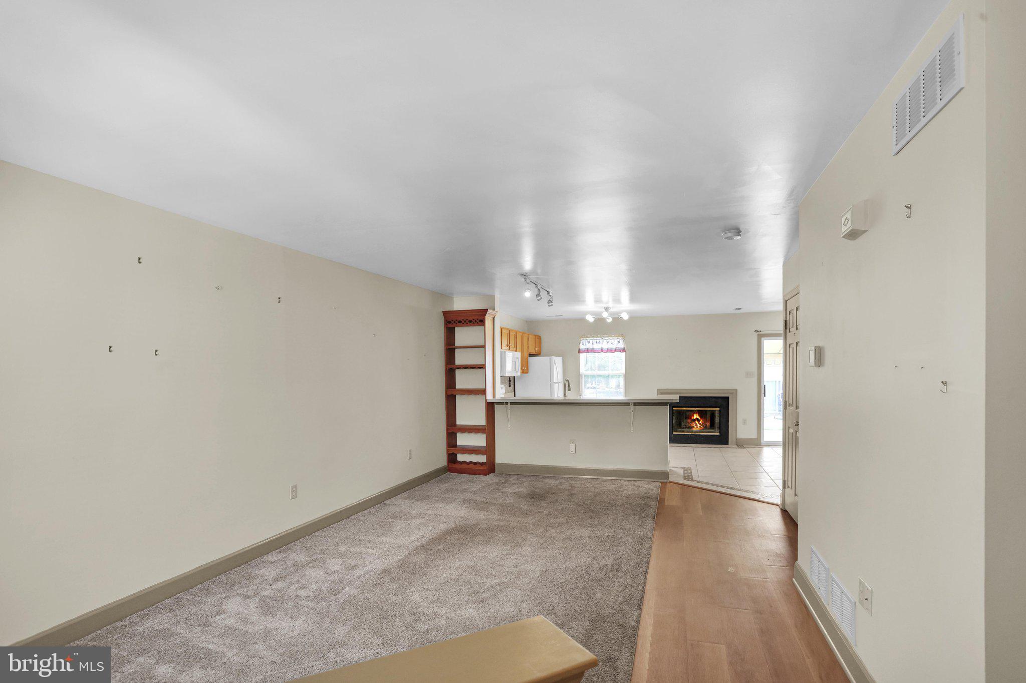 SPRING RIDGE - Residential