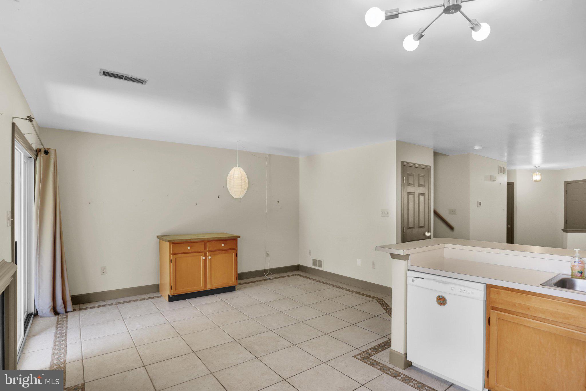 SPRING RIDGE - Residential