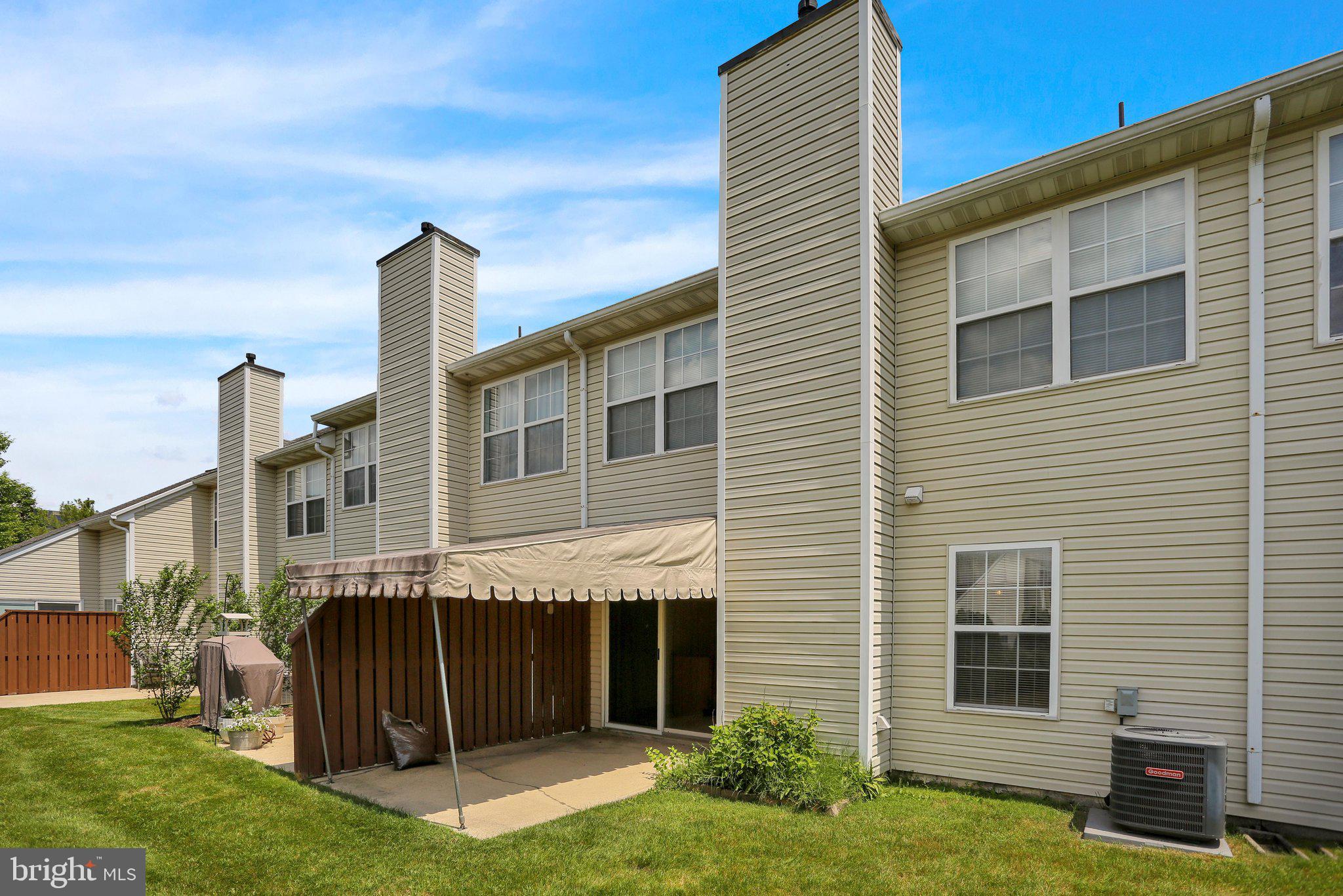 SPRING RIDGE - Residential