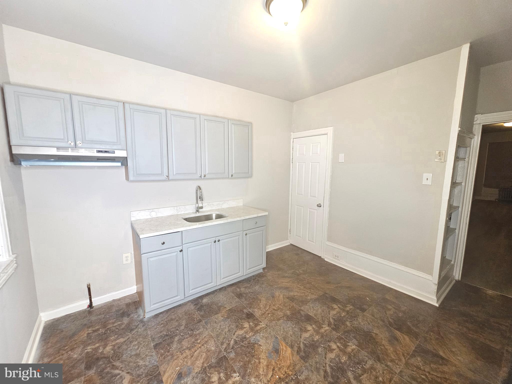 PHILADELPHIA (WEST) - Residential