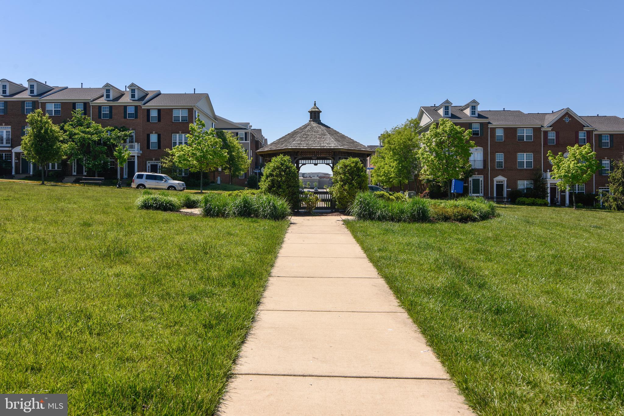 GOOSE CREEK VILLAGE NORTH - Residential Lease