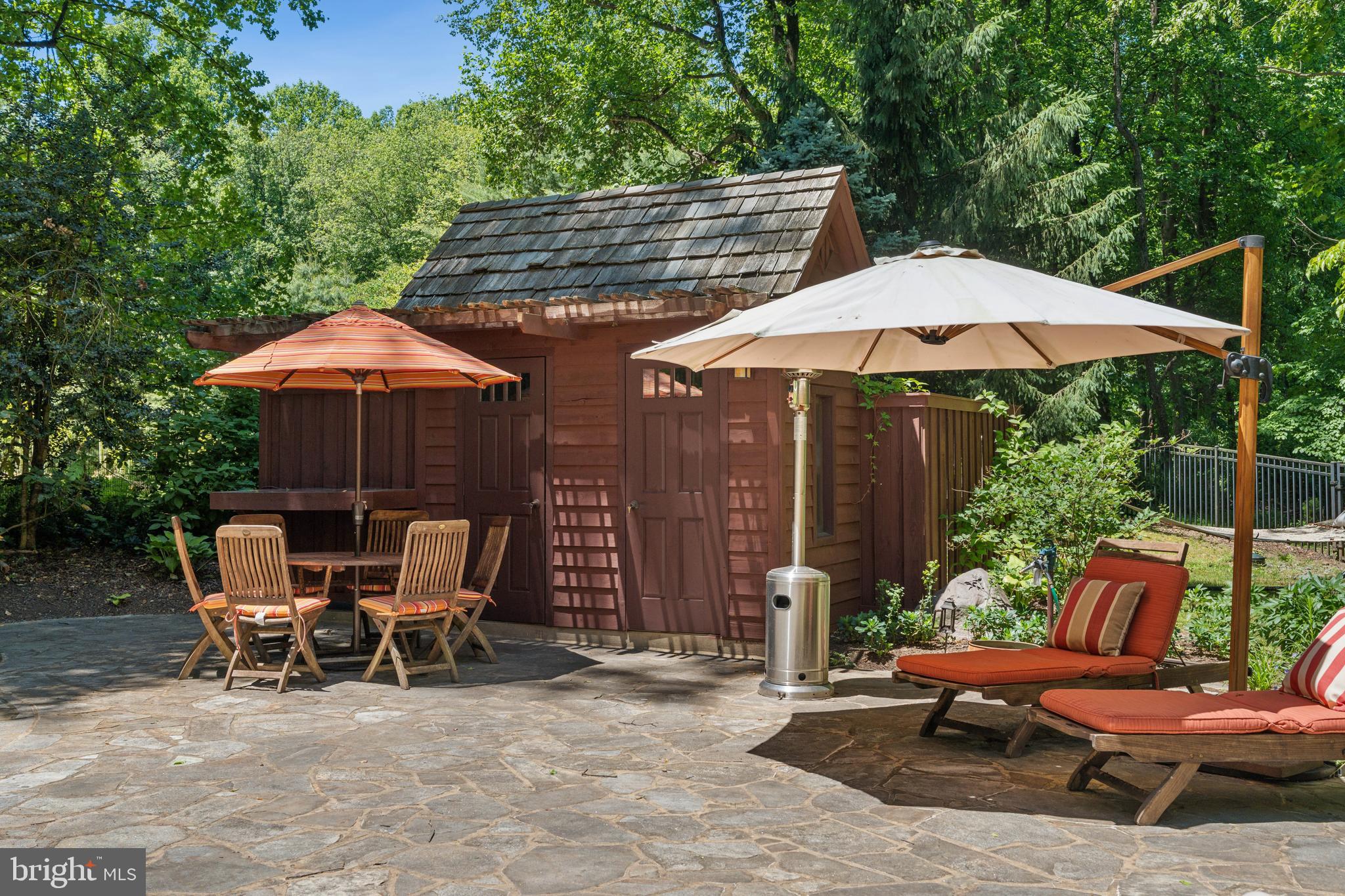 MEADOWOOD - Residential